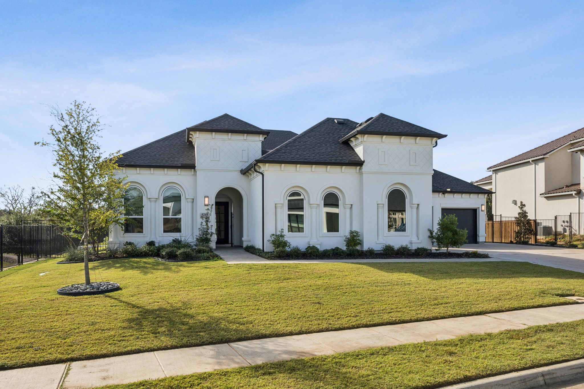 5215 Windsor Lane