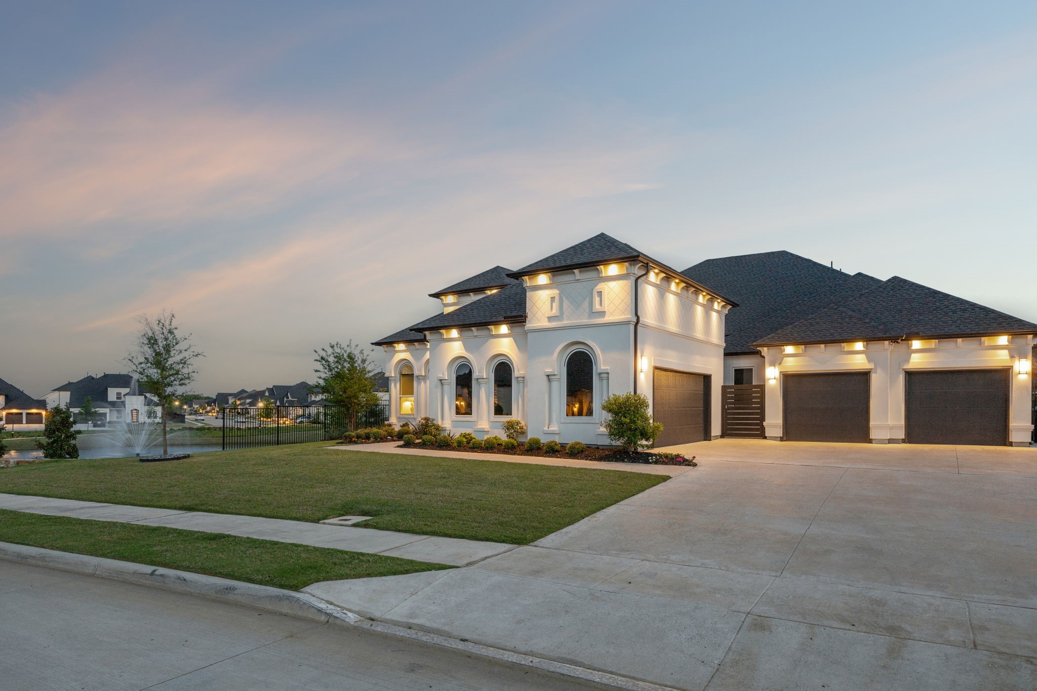 5215 Windsor Lane