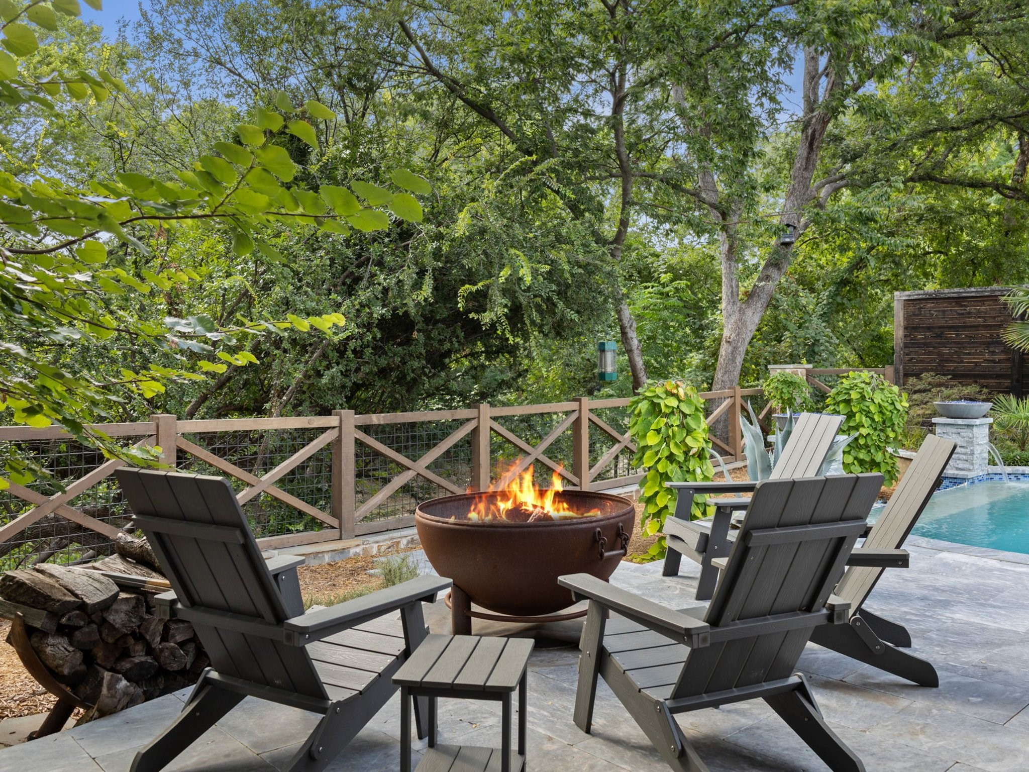 722 Inglenook Court