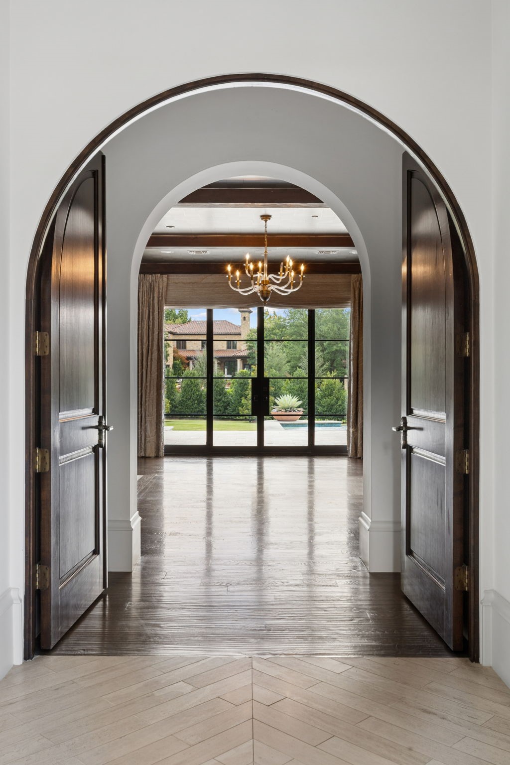2000 Brazos Court
