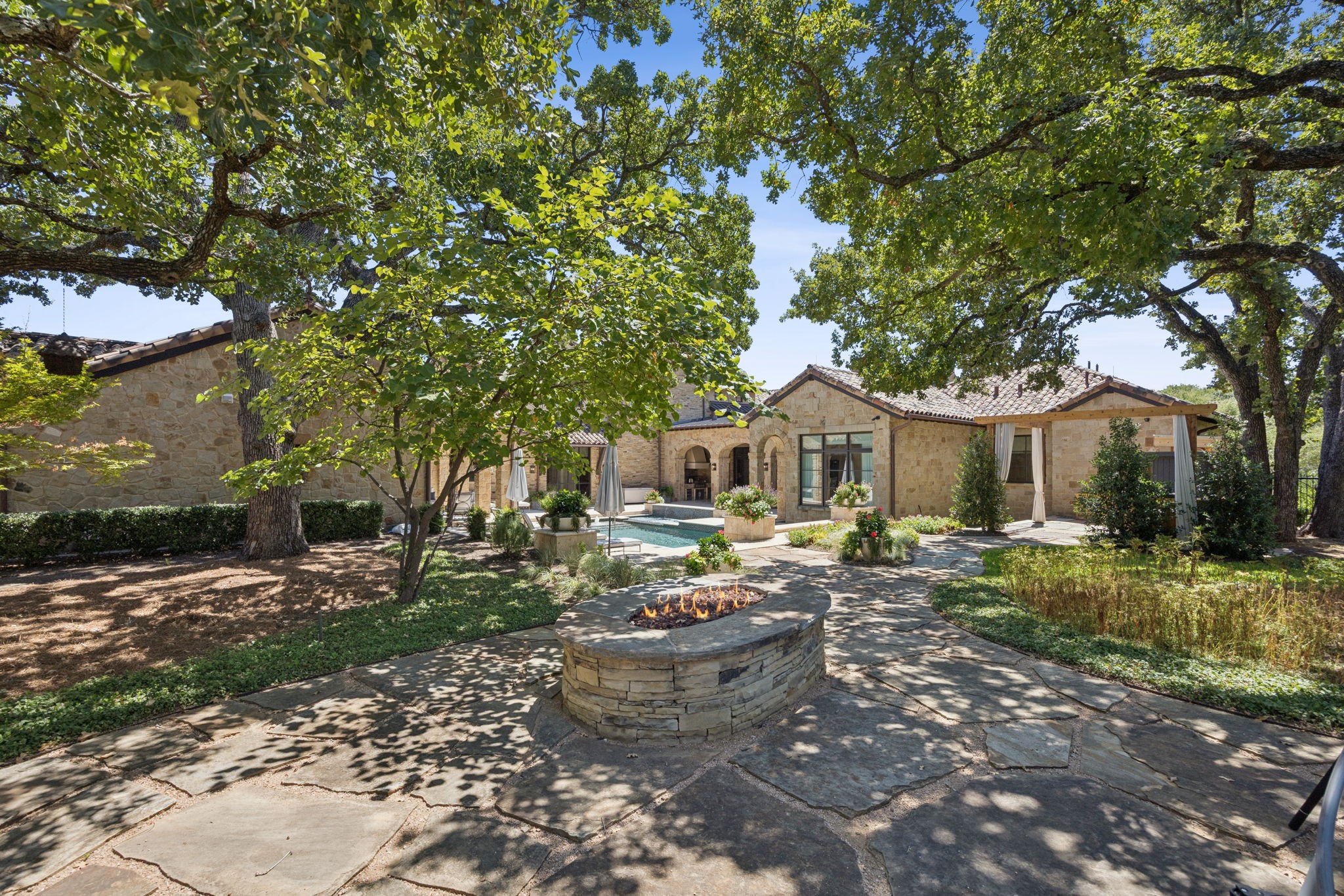 1208 Perdenalas Trail