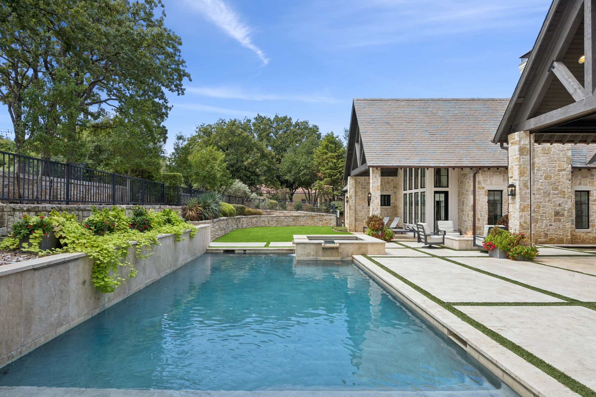 2001 Brazos Court