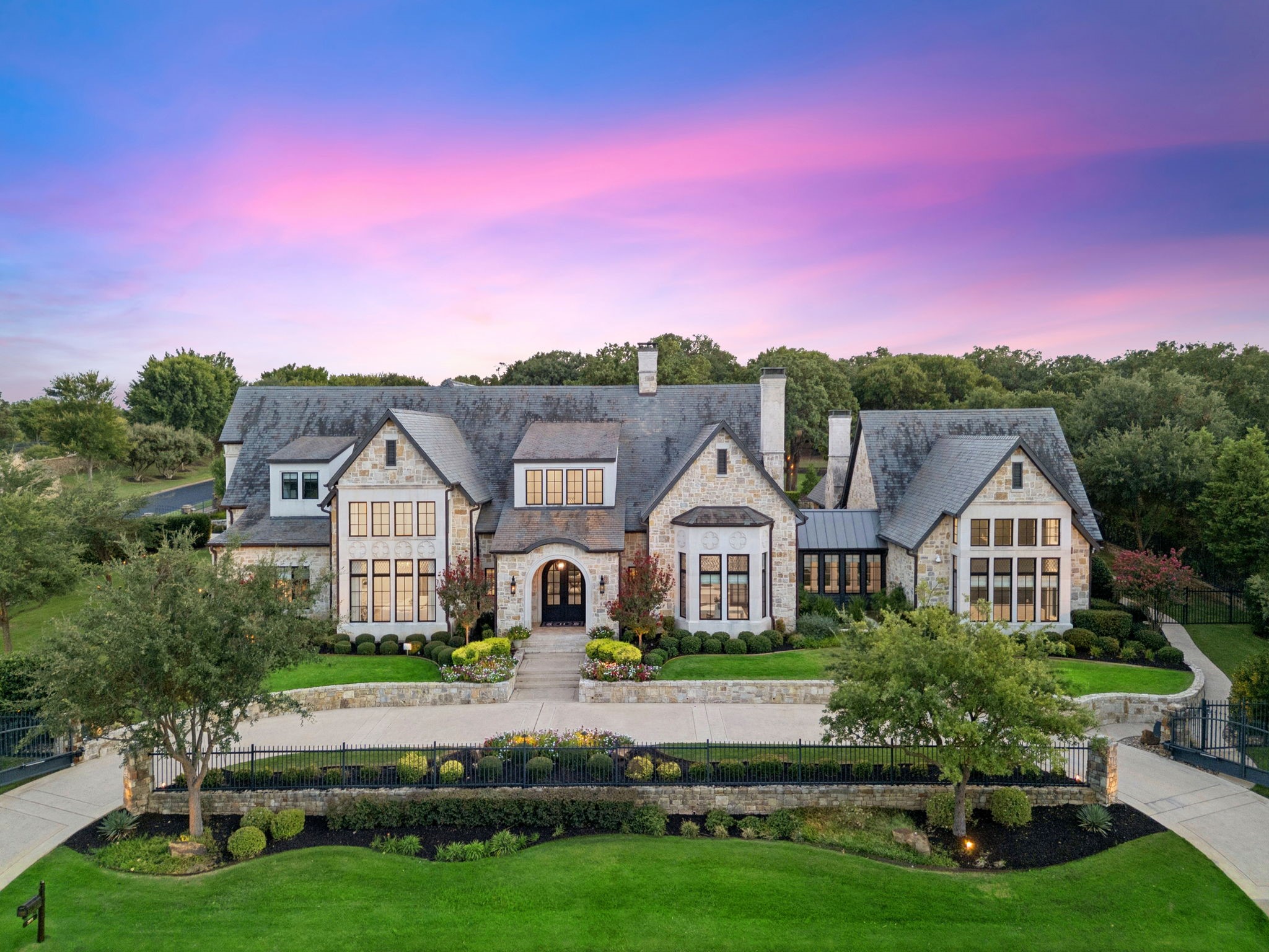 2001 Brazos Court