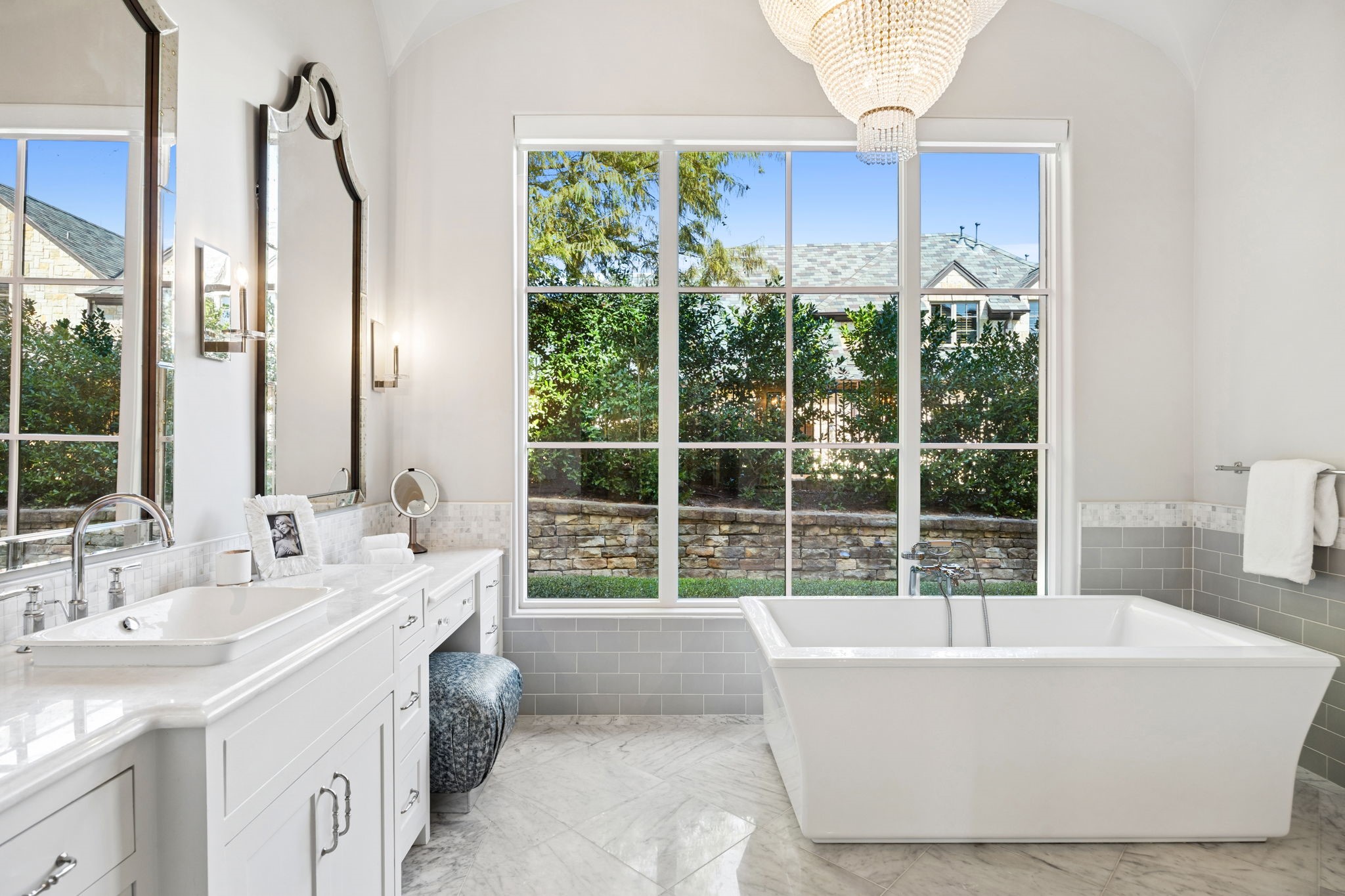 1402 Fountain Grass Court