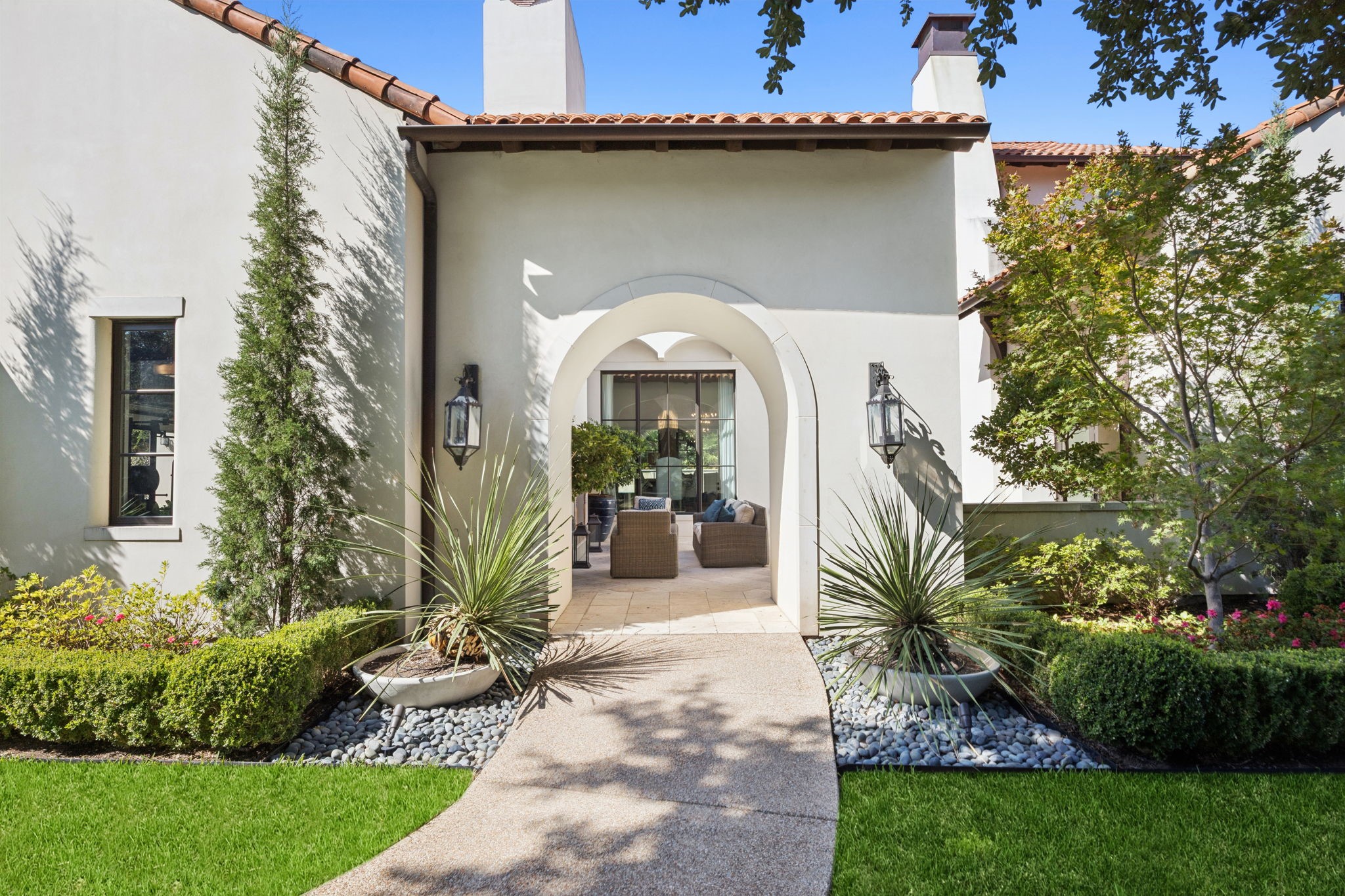 1402 Fountain Grass Court