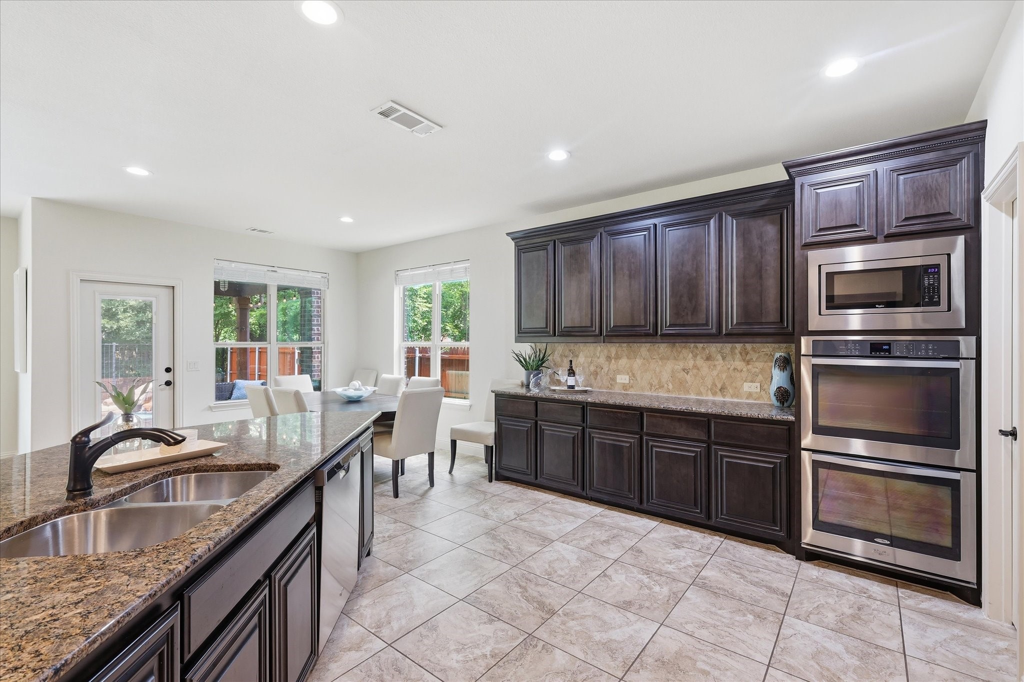 2600 Gateway Court