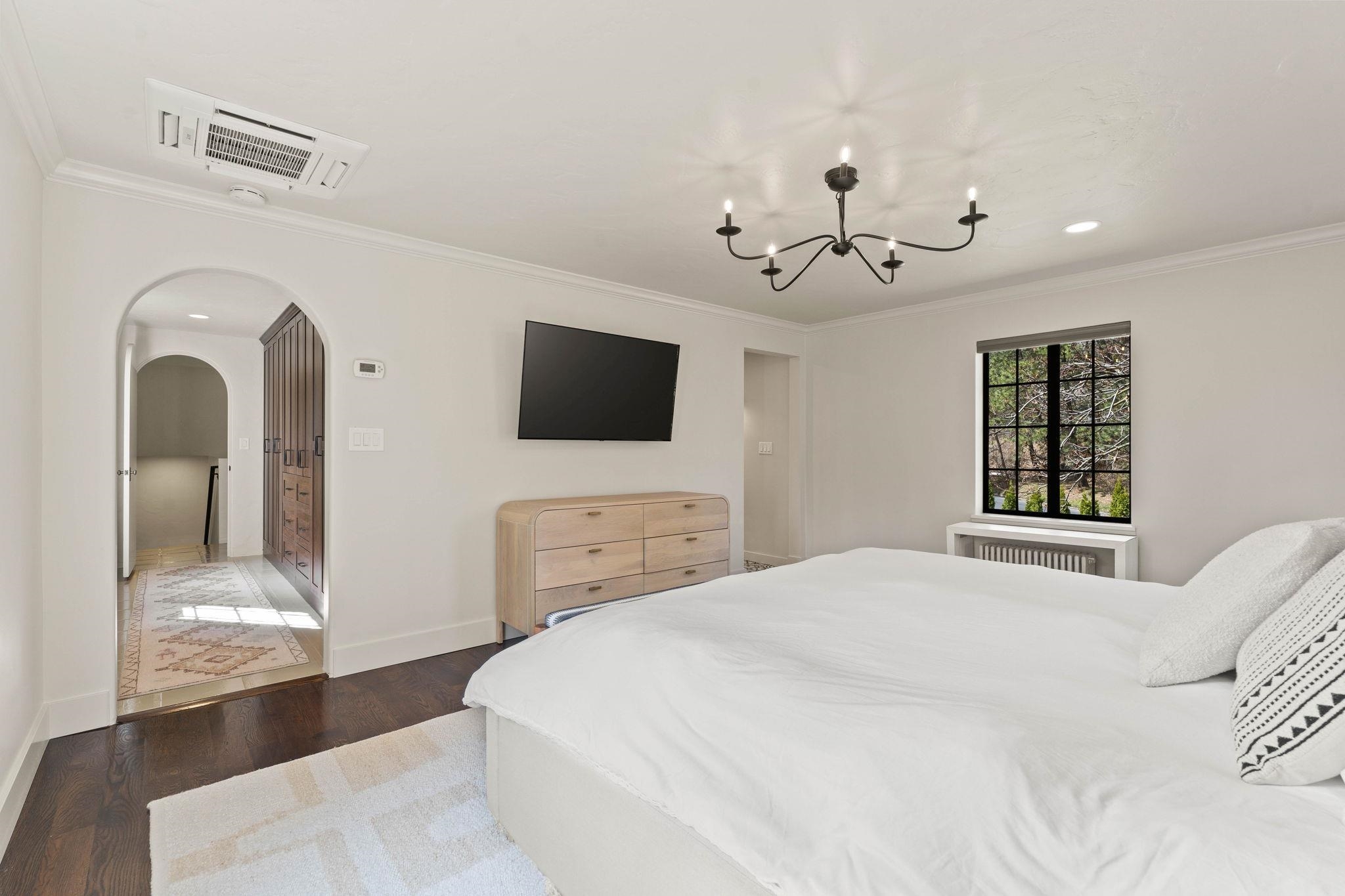 1605 S Rockwood Blvd