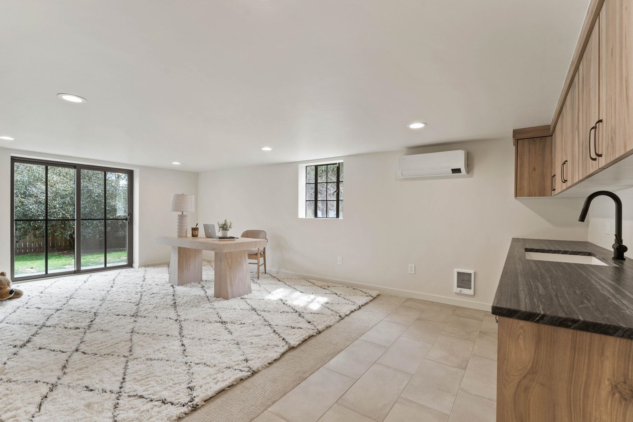 1605 S Rockwood Blvd