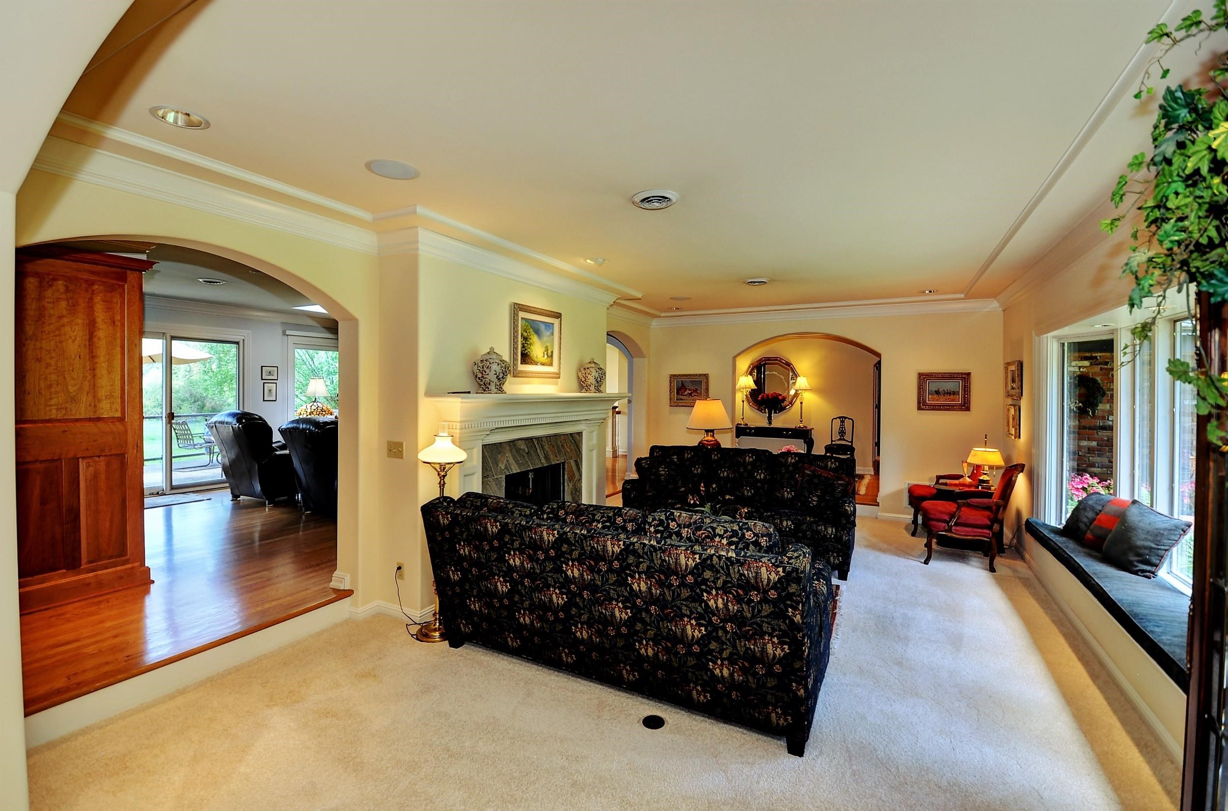 12719 N VISTAWOOD Ct