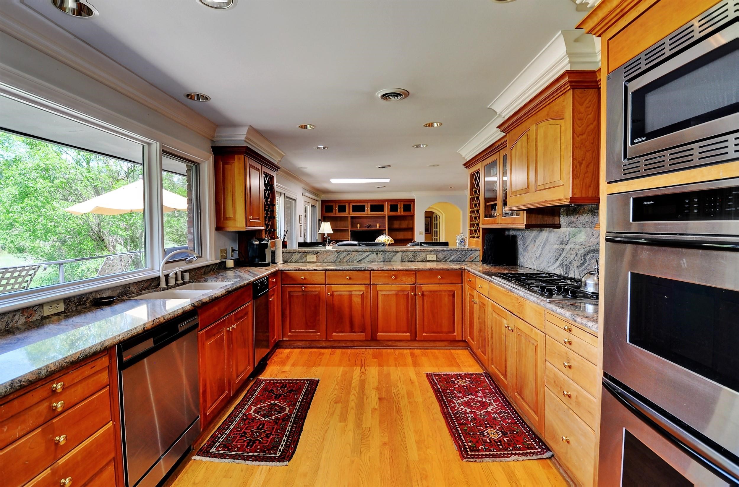 12719 N VISTAWOOD Ct