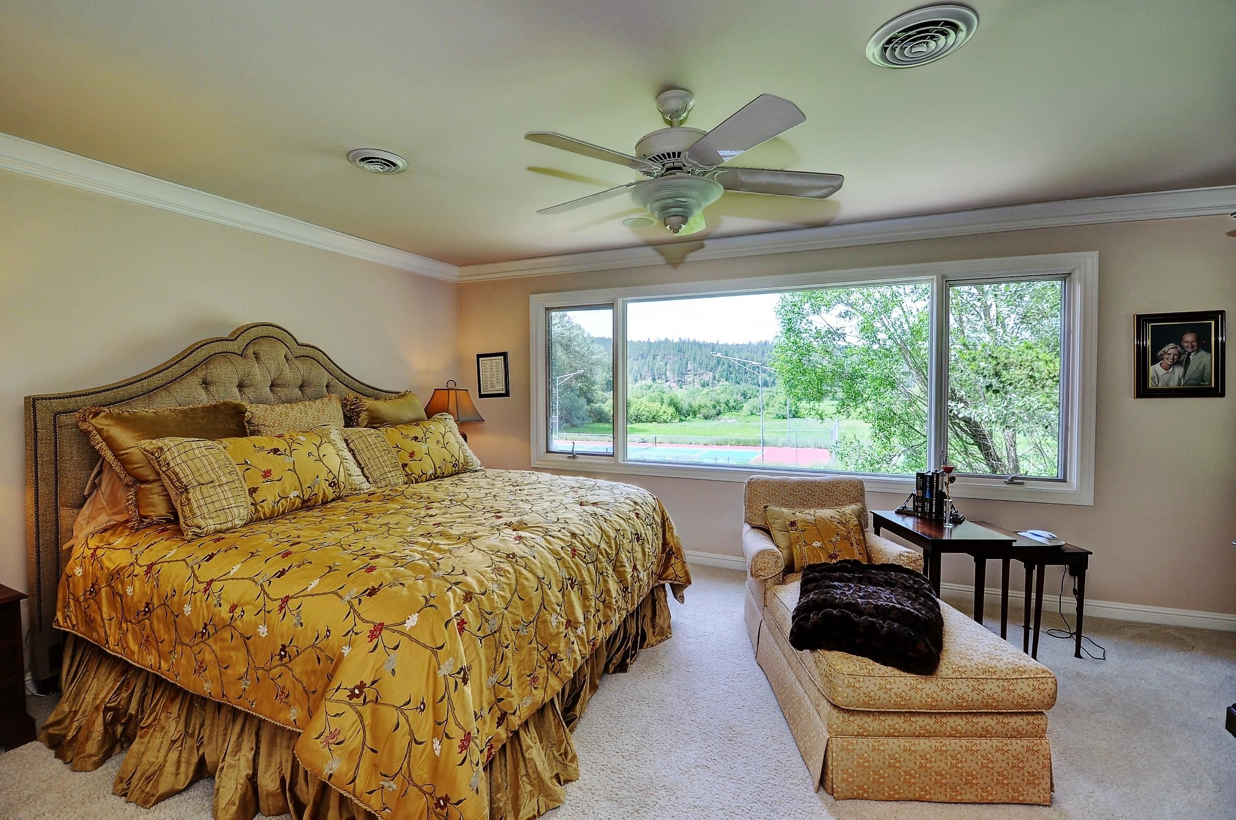 12719 N VISTAWOOD Ct