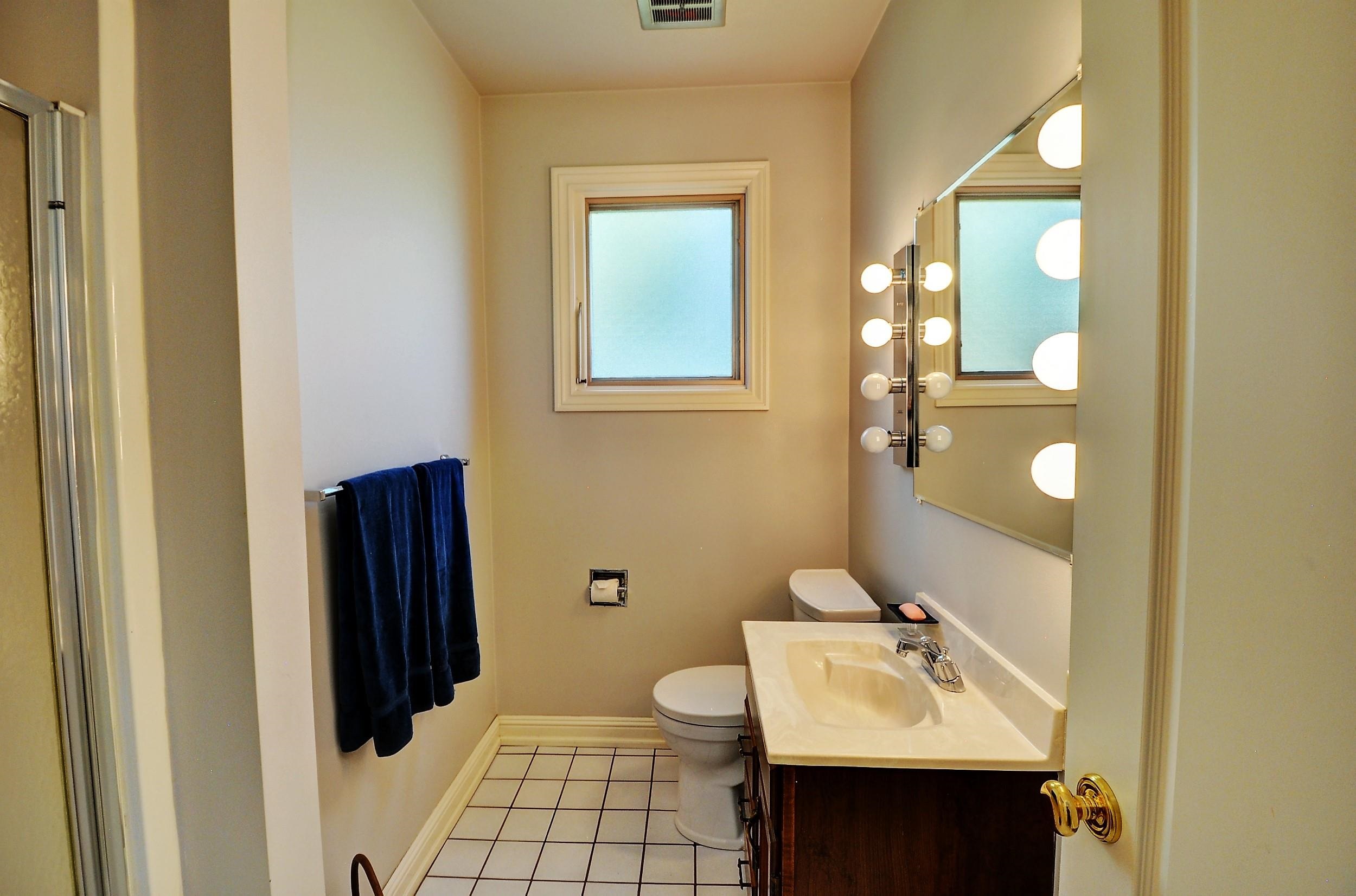 12719 N VISTAWOOD Ct