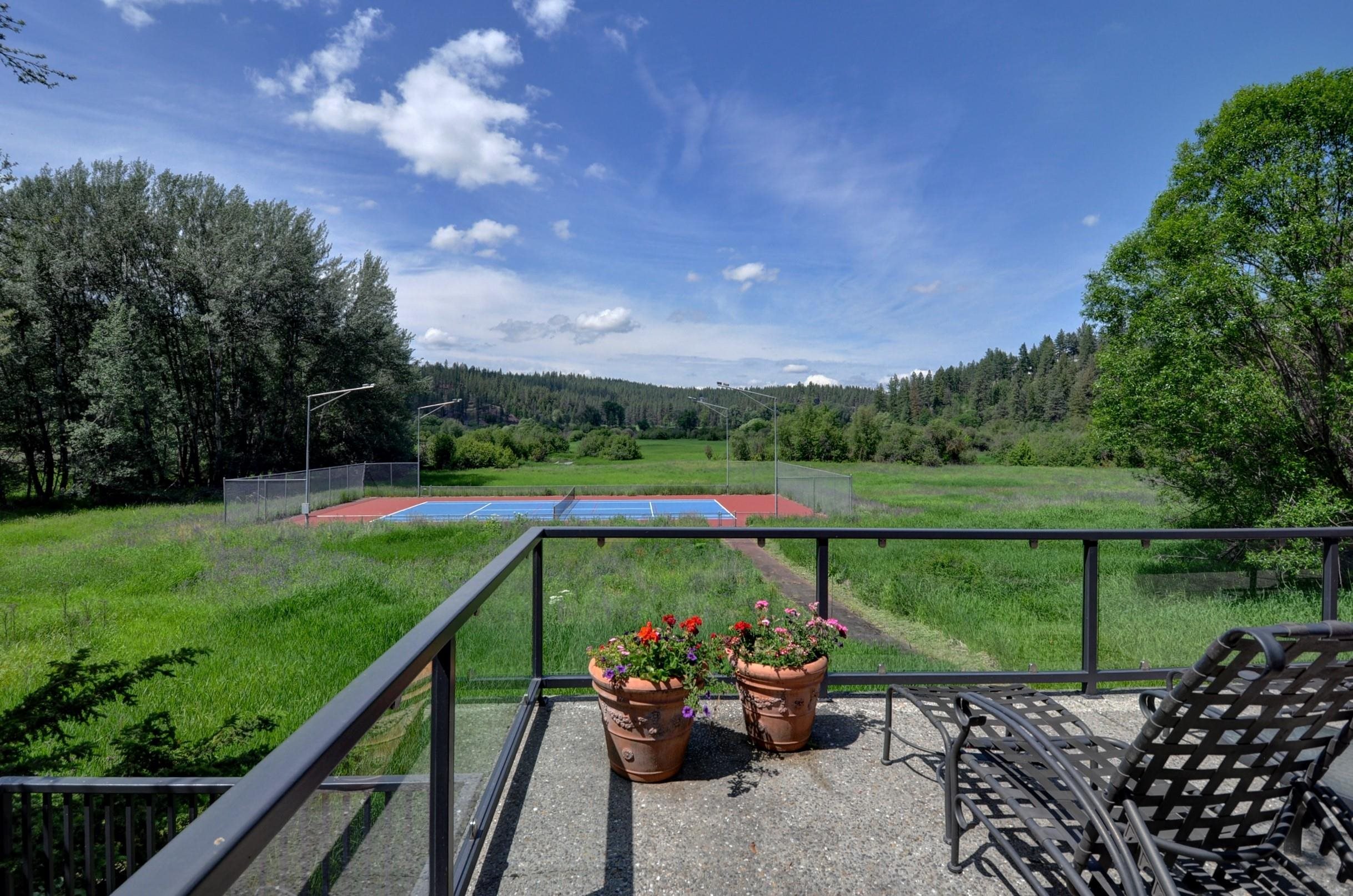 12719 N VISTAWOOD Ct