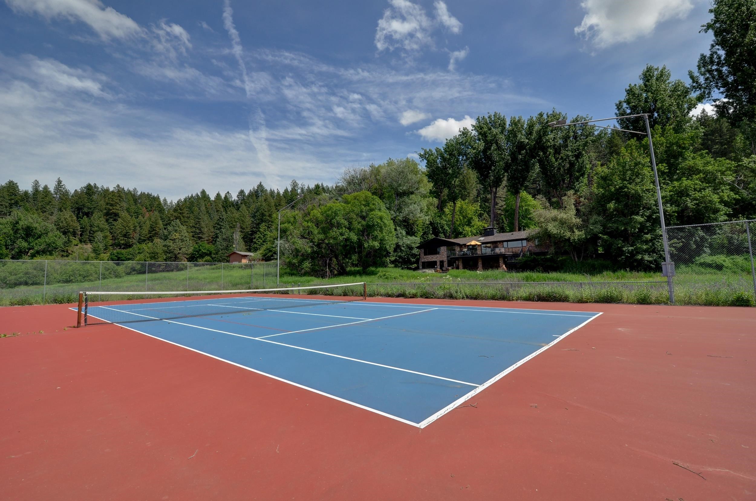 12719 N VISTAWOOD Ct