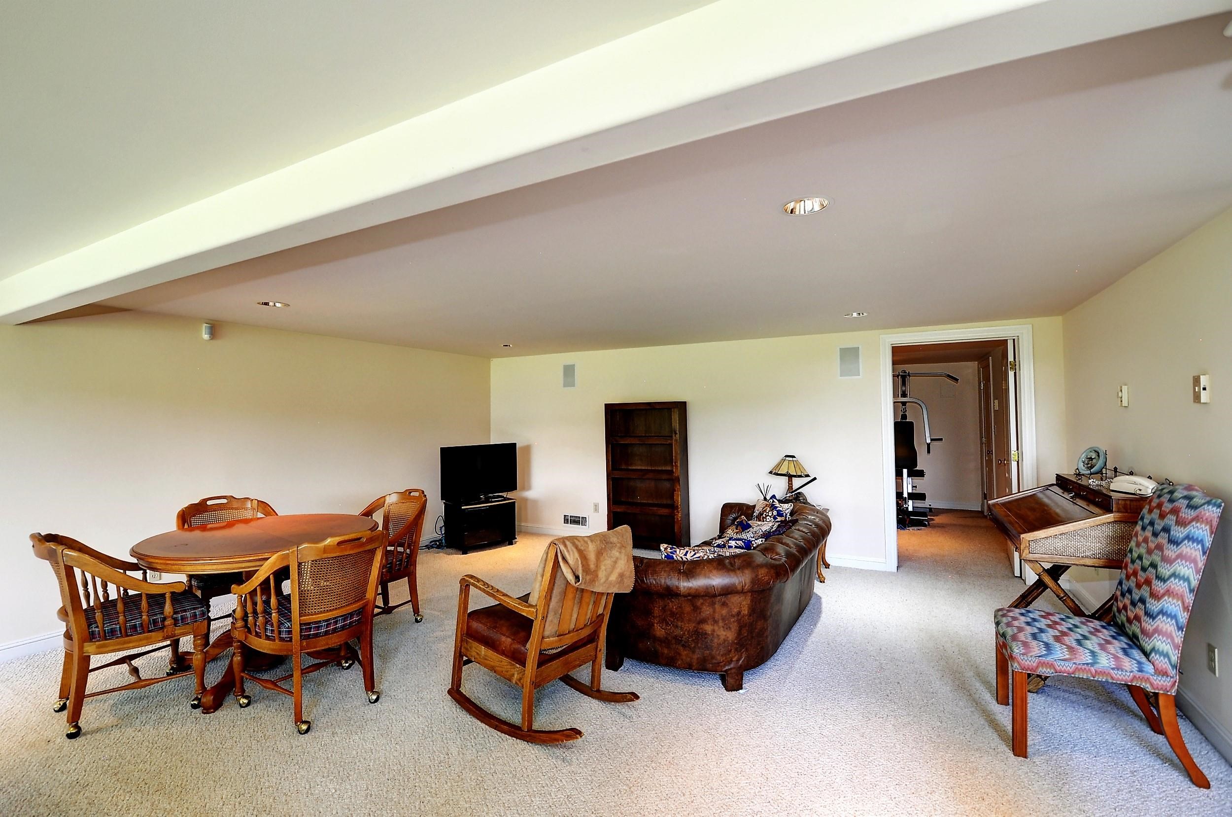 12719 N VISTAWOOD Ct