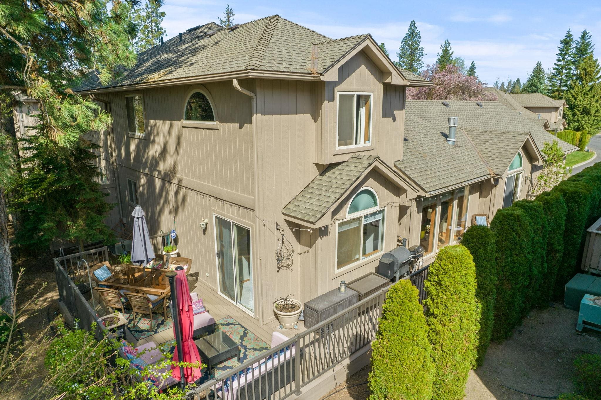 1426 E Cambridge Ln