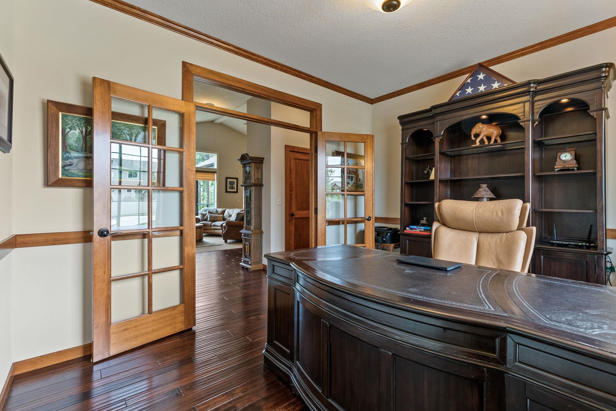 805 W Pheasant Bluff Ct