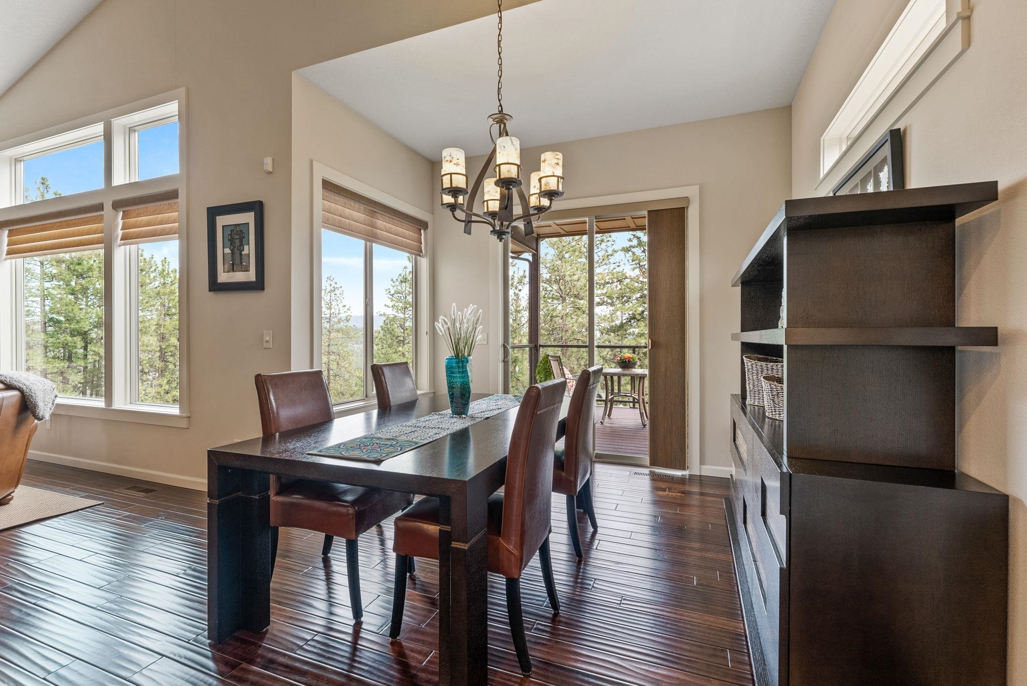 805 W Pheasant Bluff Ct