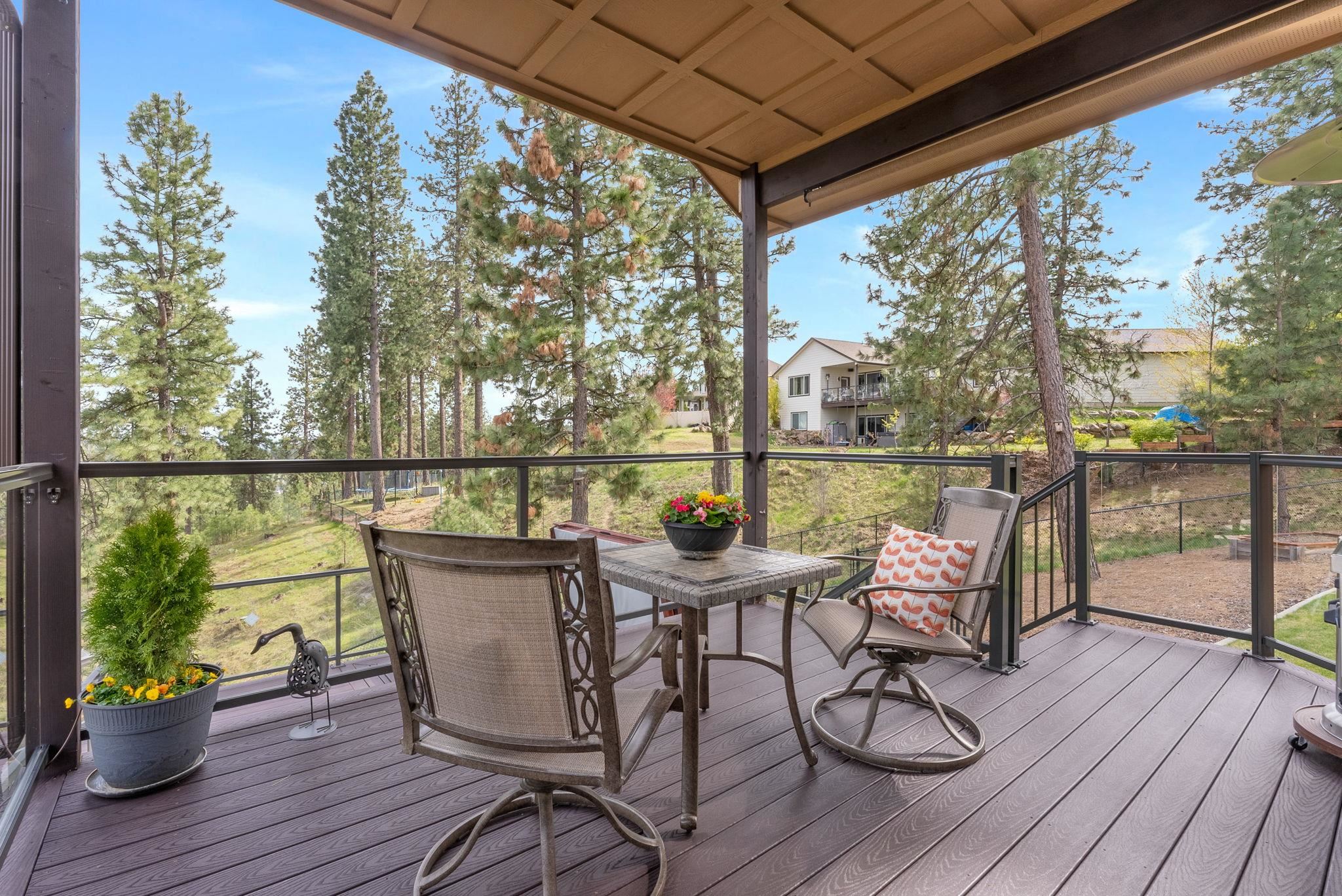 805 W Pheasant Bluff Ct