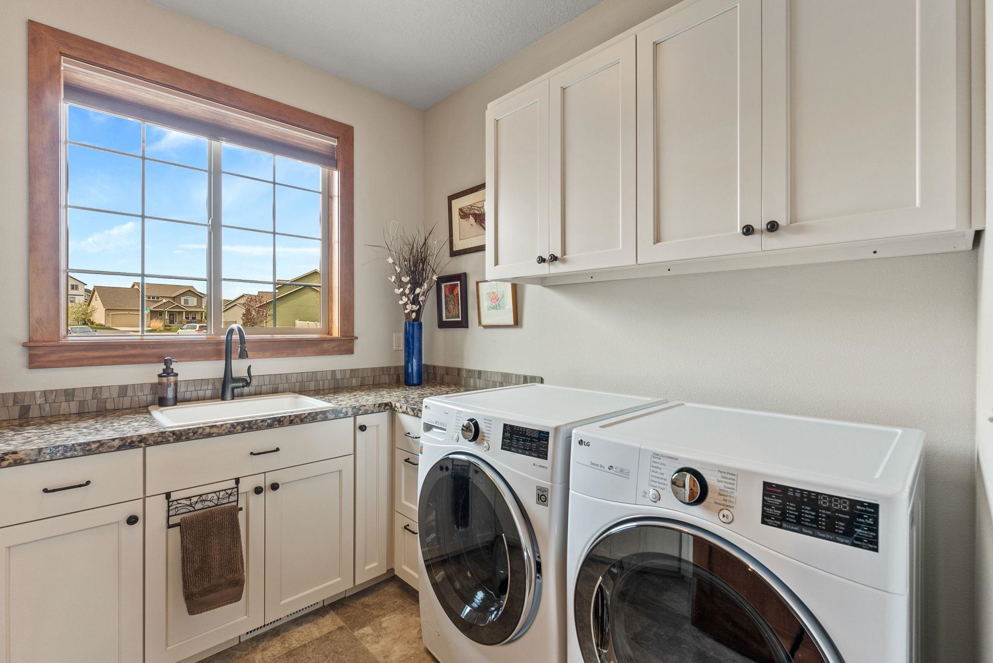 805 W Pheasant Bluff Ct