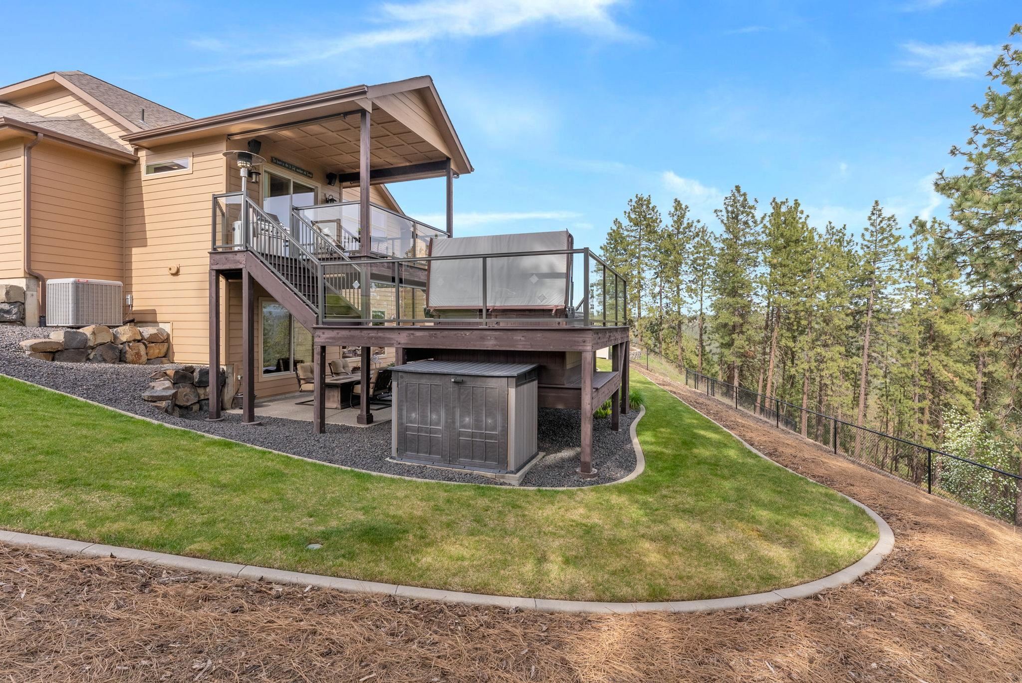 805 W Pheasant Bluff Ct