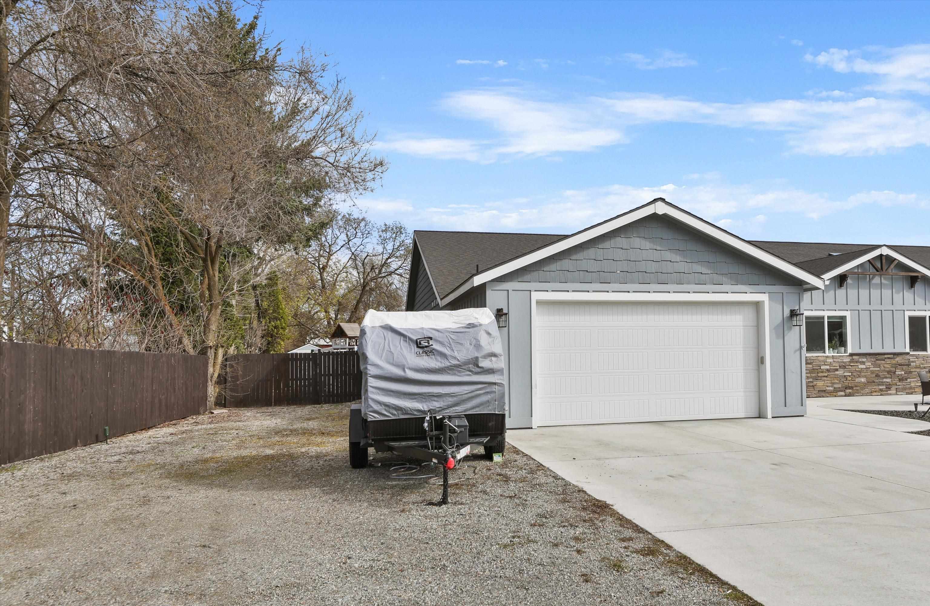 10309 E Valleyway Ave