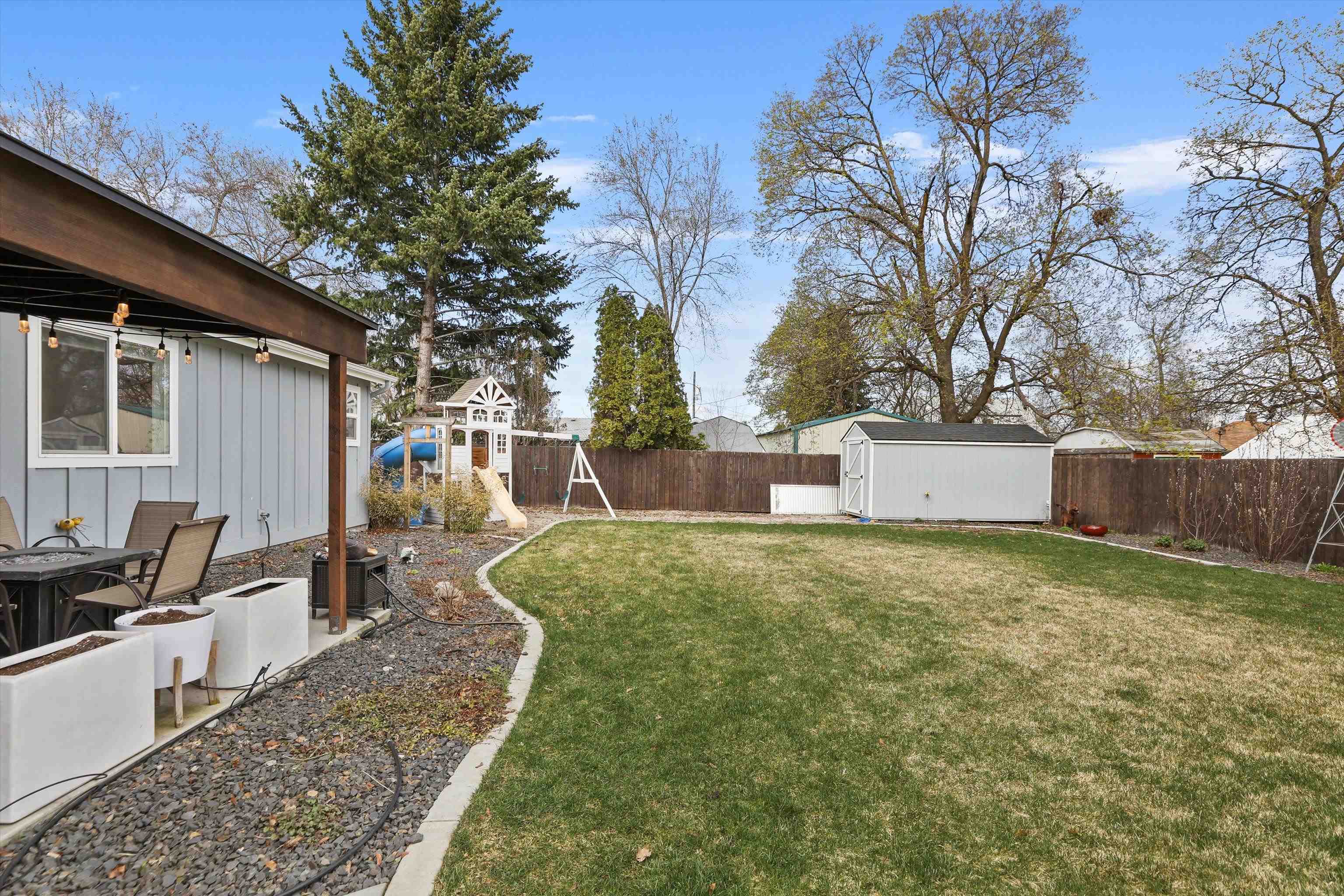 10309 E Valleyway Ave