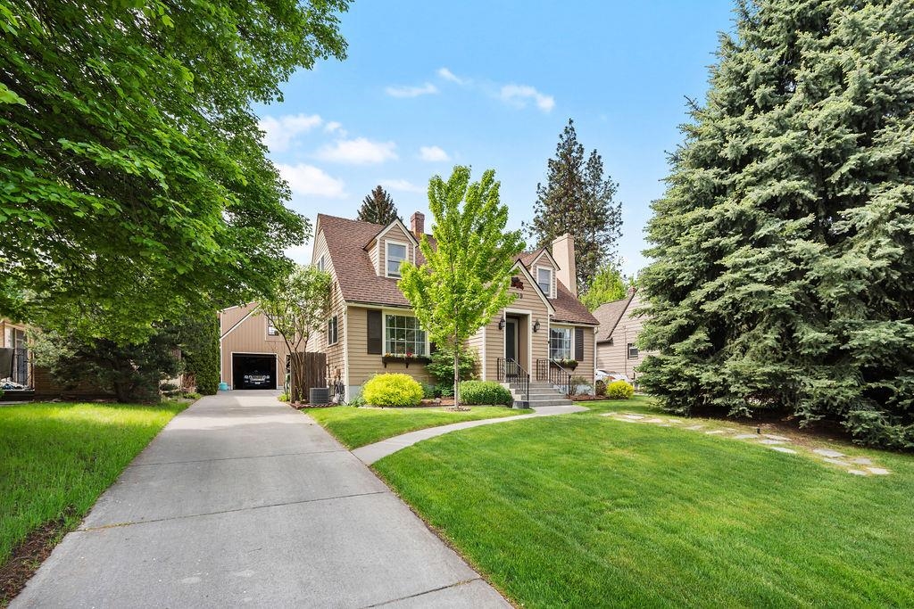 909 W 29th Ave