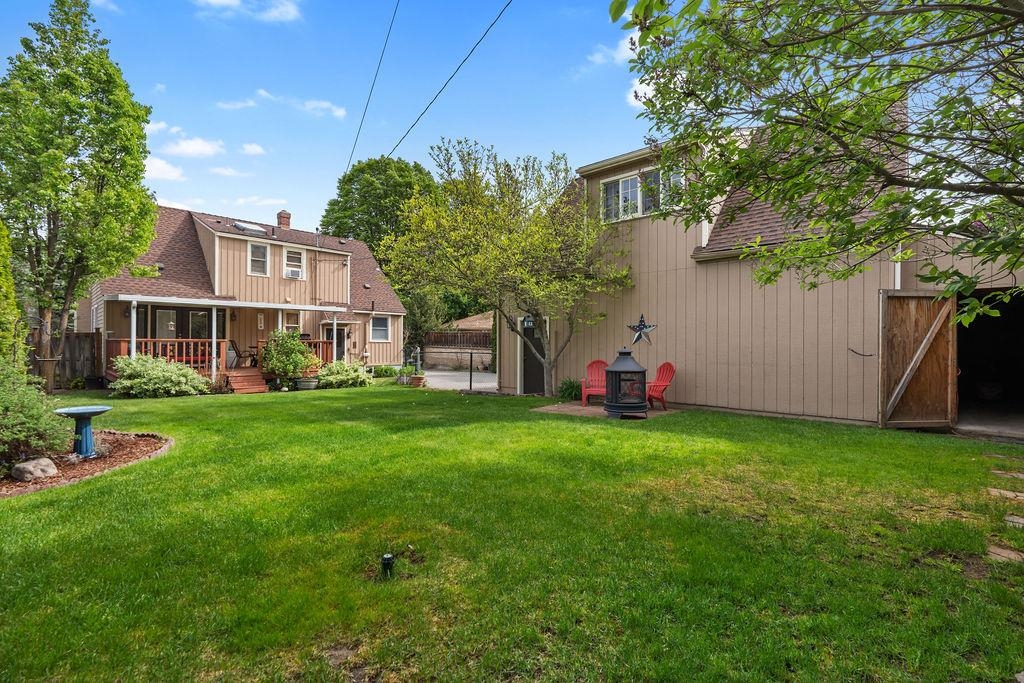 909 W 29th Ave