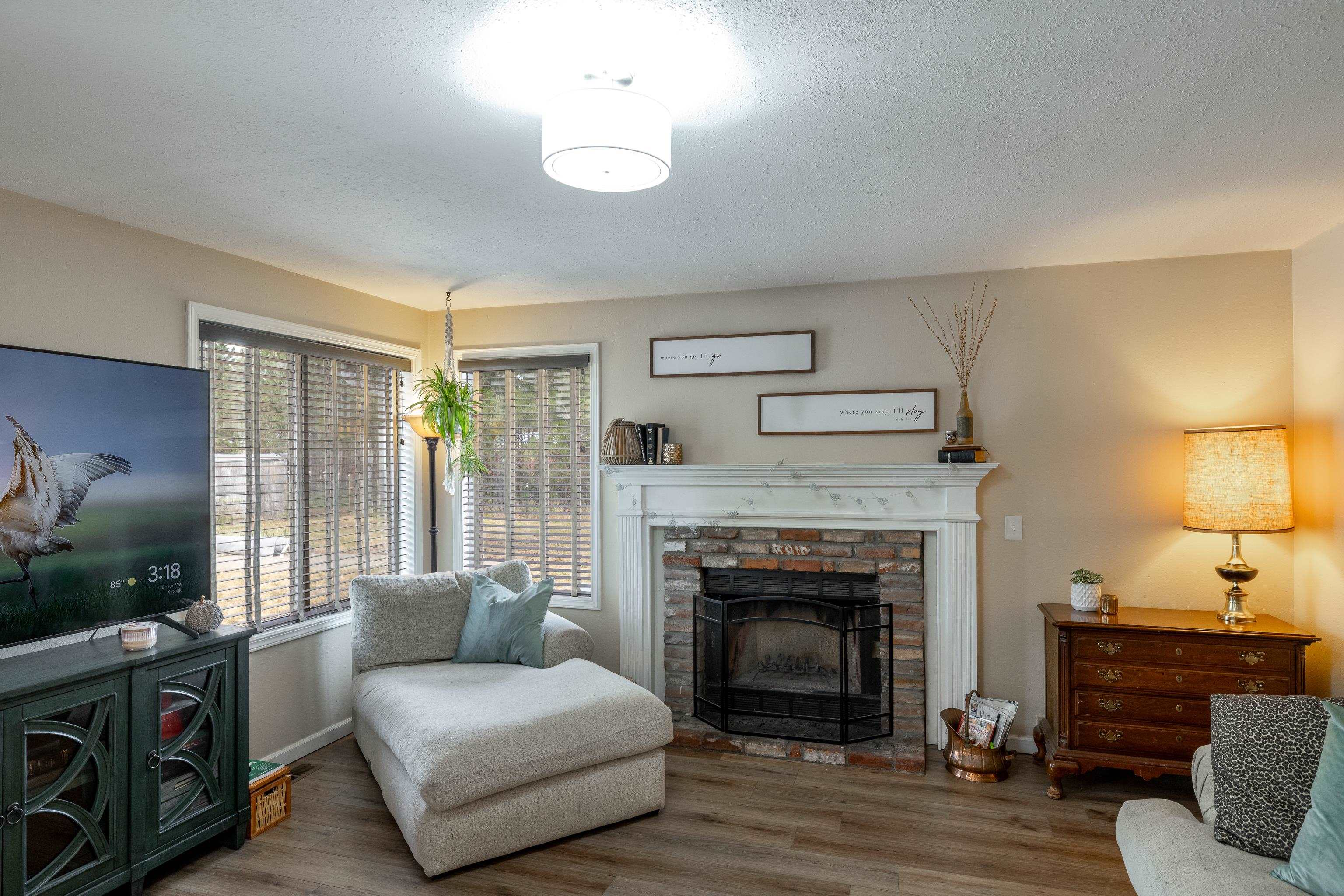 24207 N Elk Chattaroy Rd