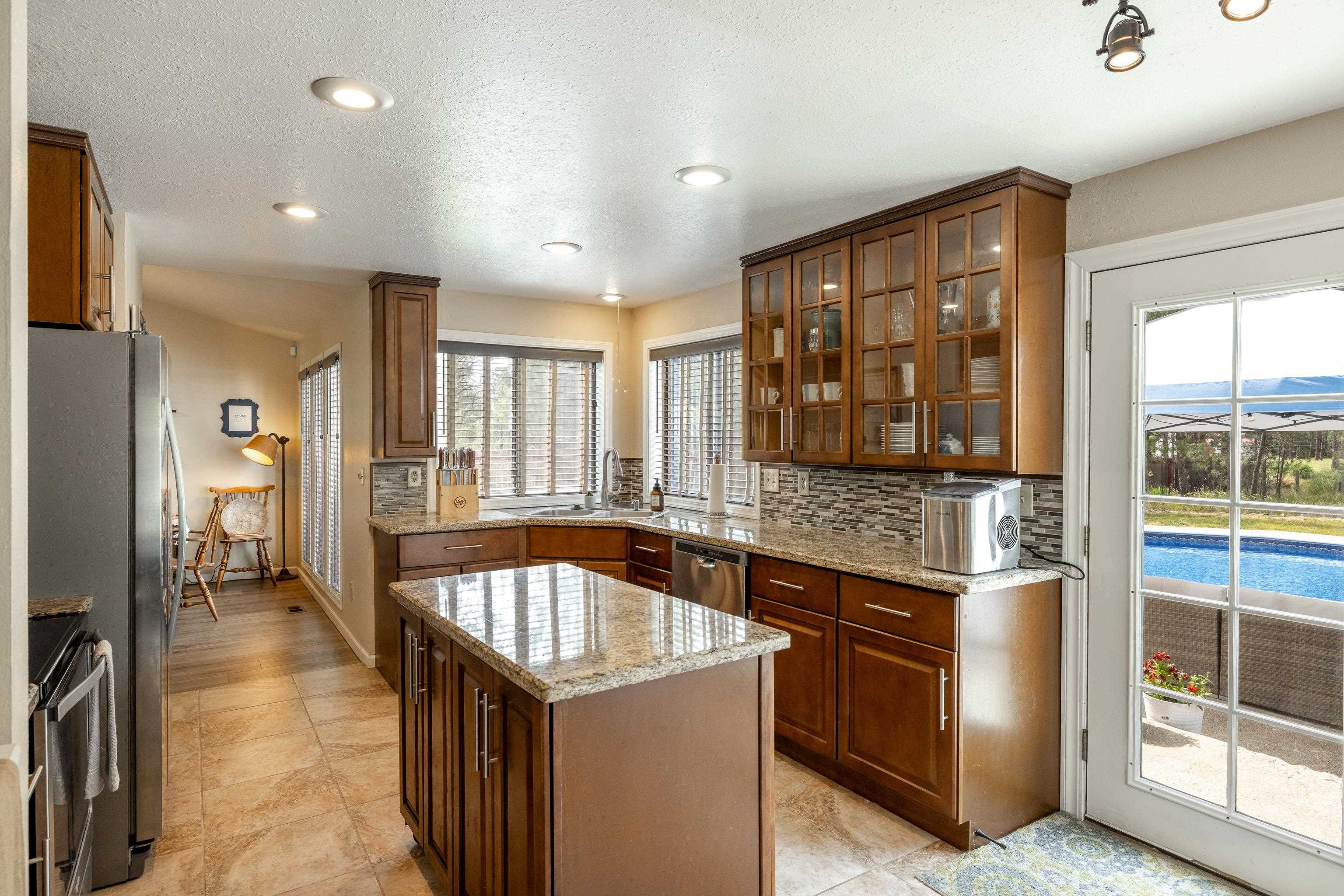 24207 N Elk Chattaroy Rd