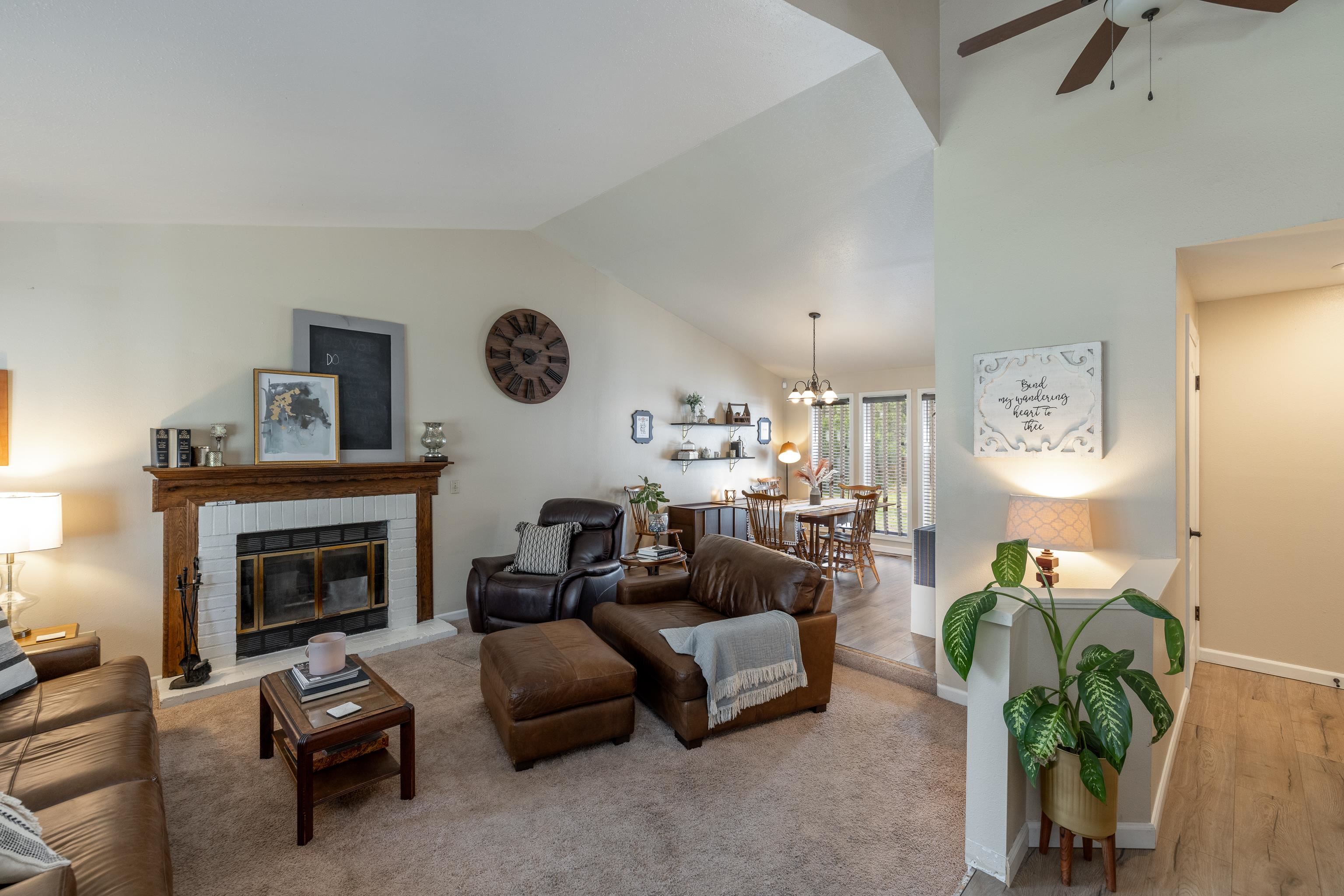 24207 N Elk Chattaroy Rd