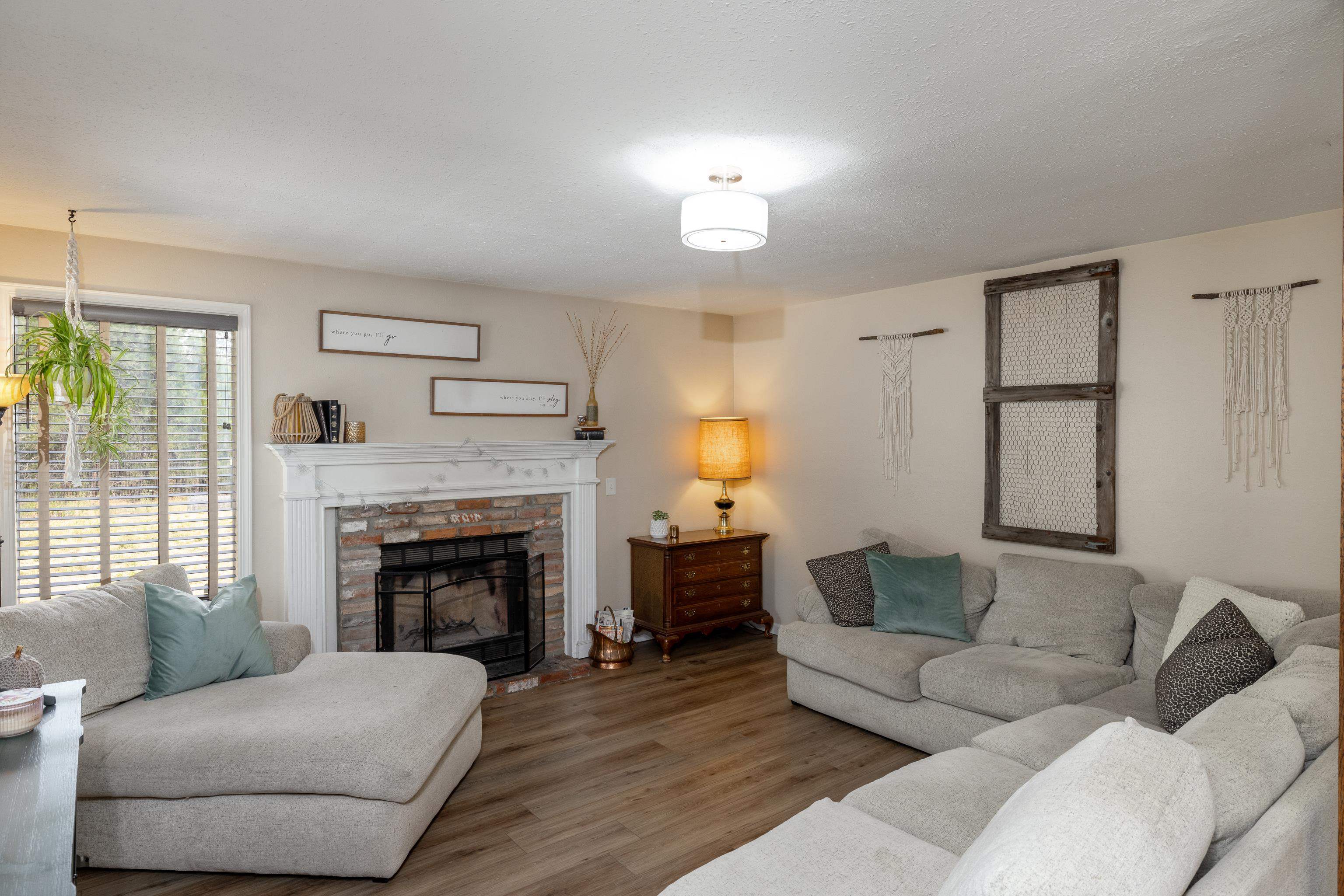 24207 N Elk Chattaroy Rd