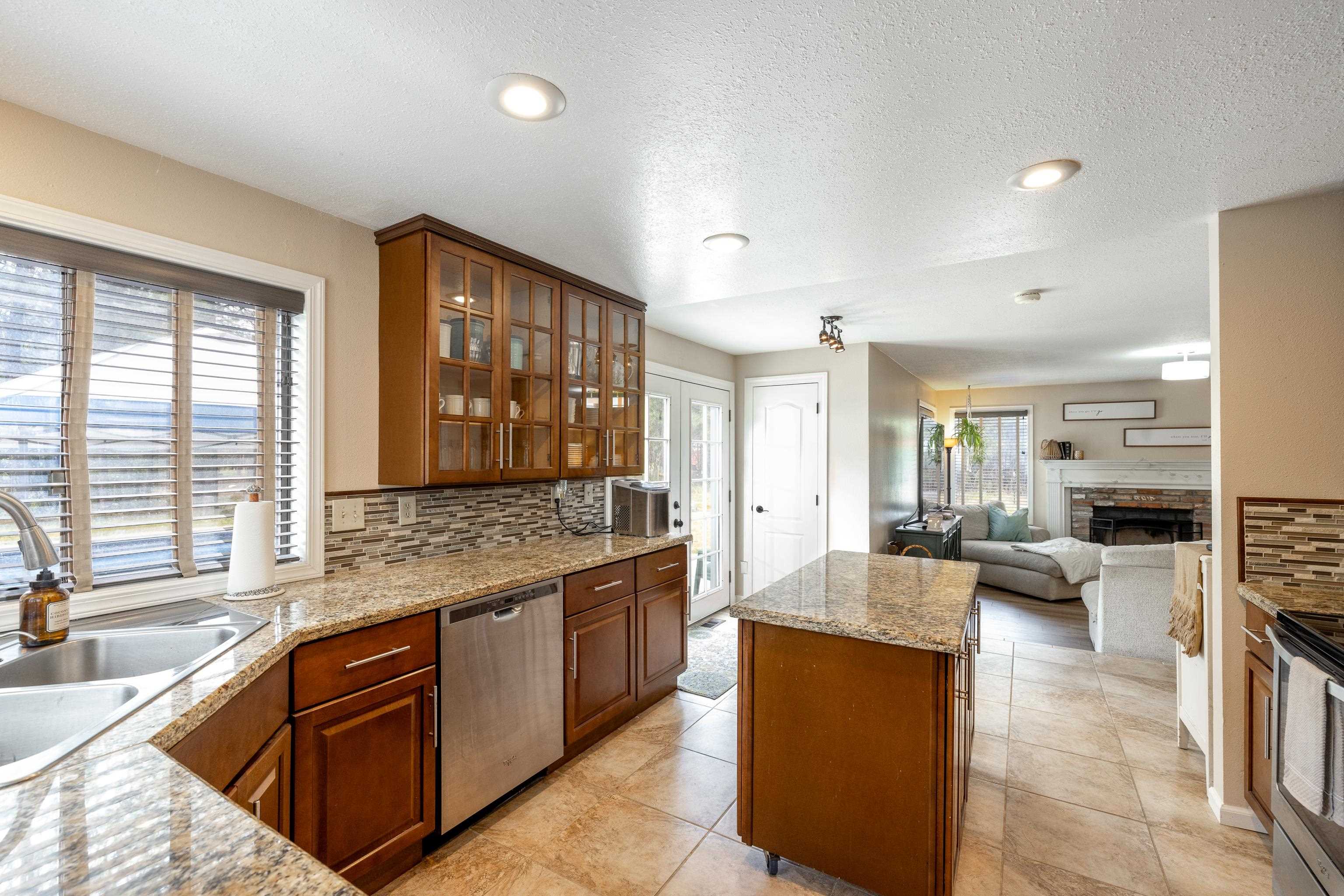 24207 N Elk Chattaroy Rd