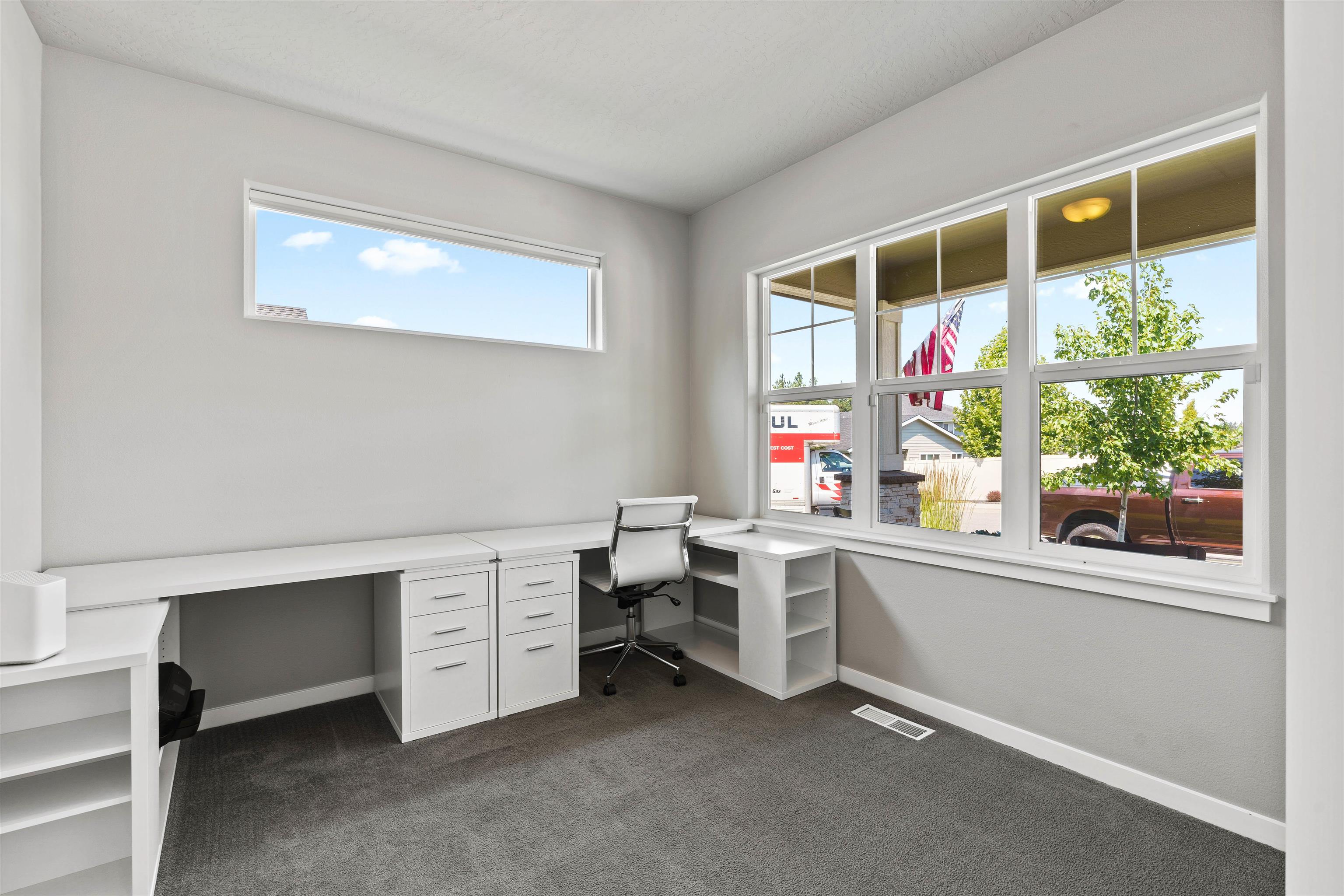 1009 W Siena Peak Dr