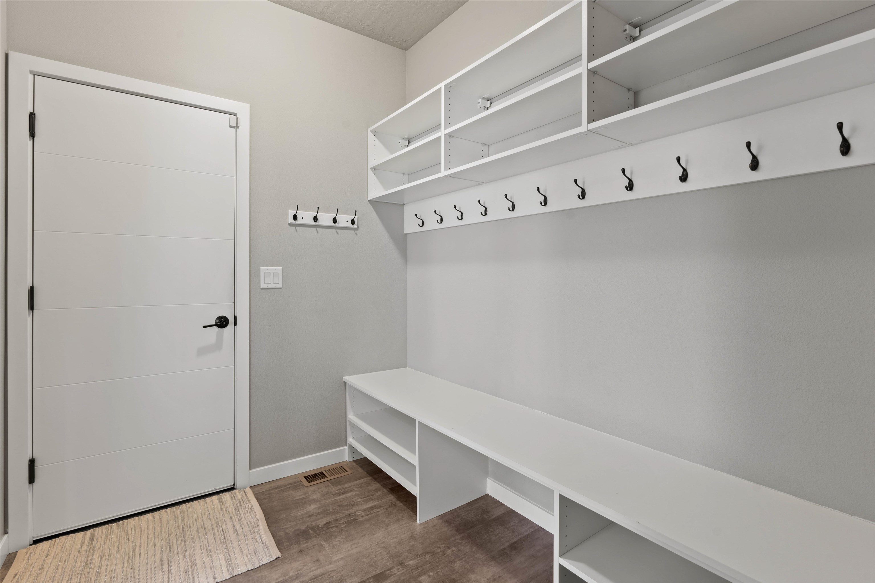 1009 W Siena Peak Dr