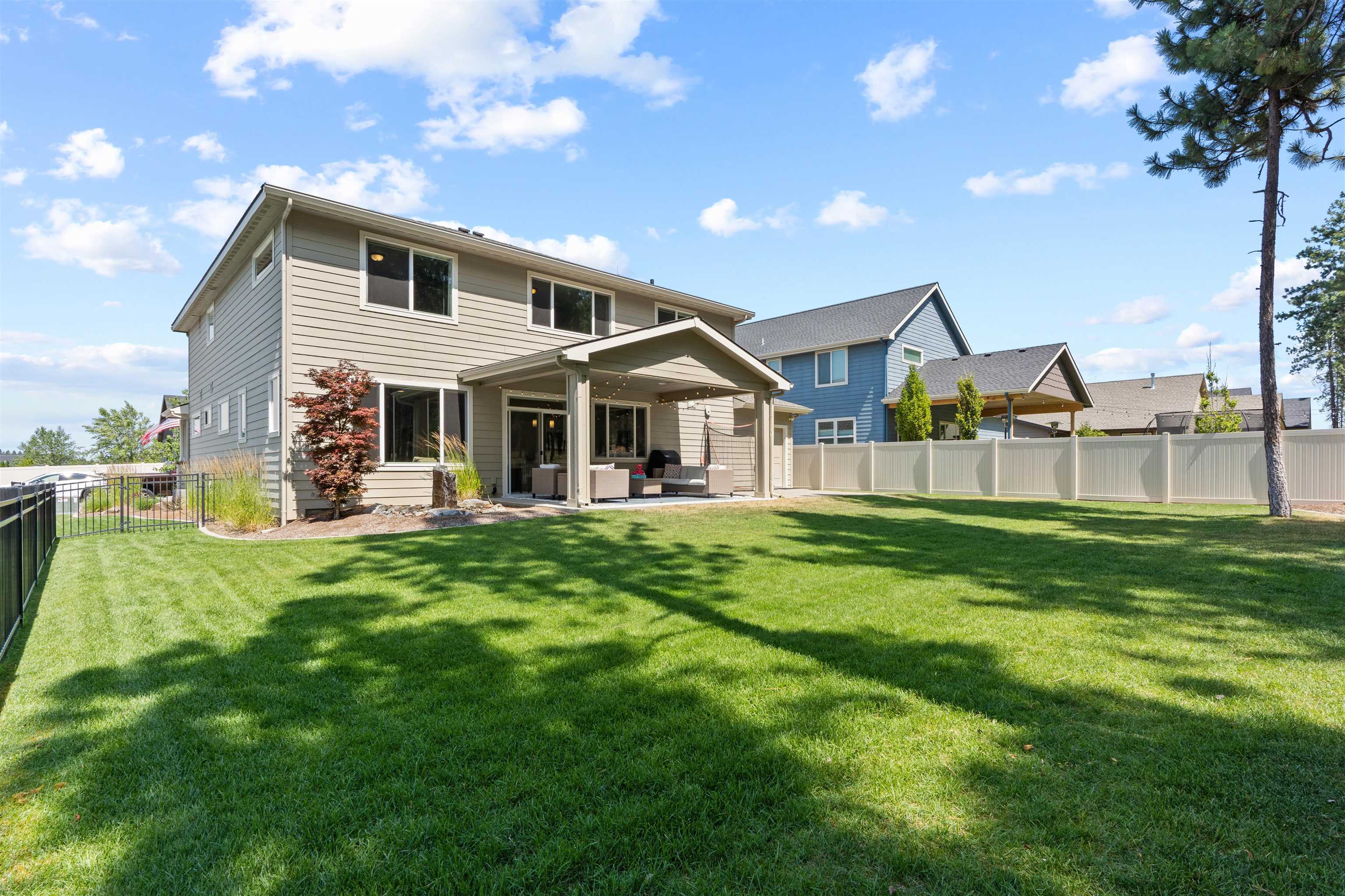 1009 W Siena Peak Dr