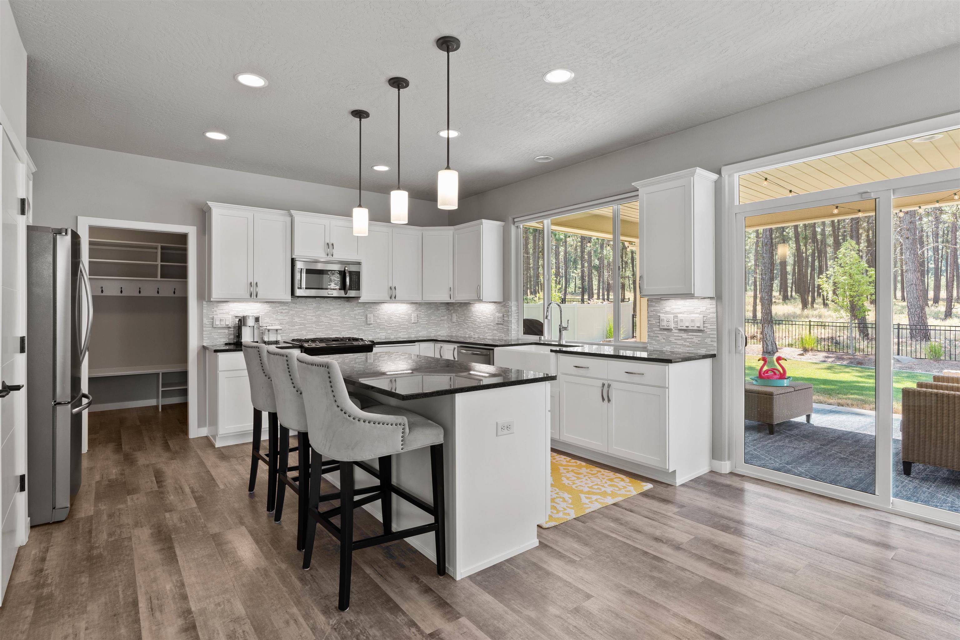 1009 W Siena Peak Dr