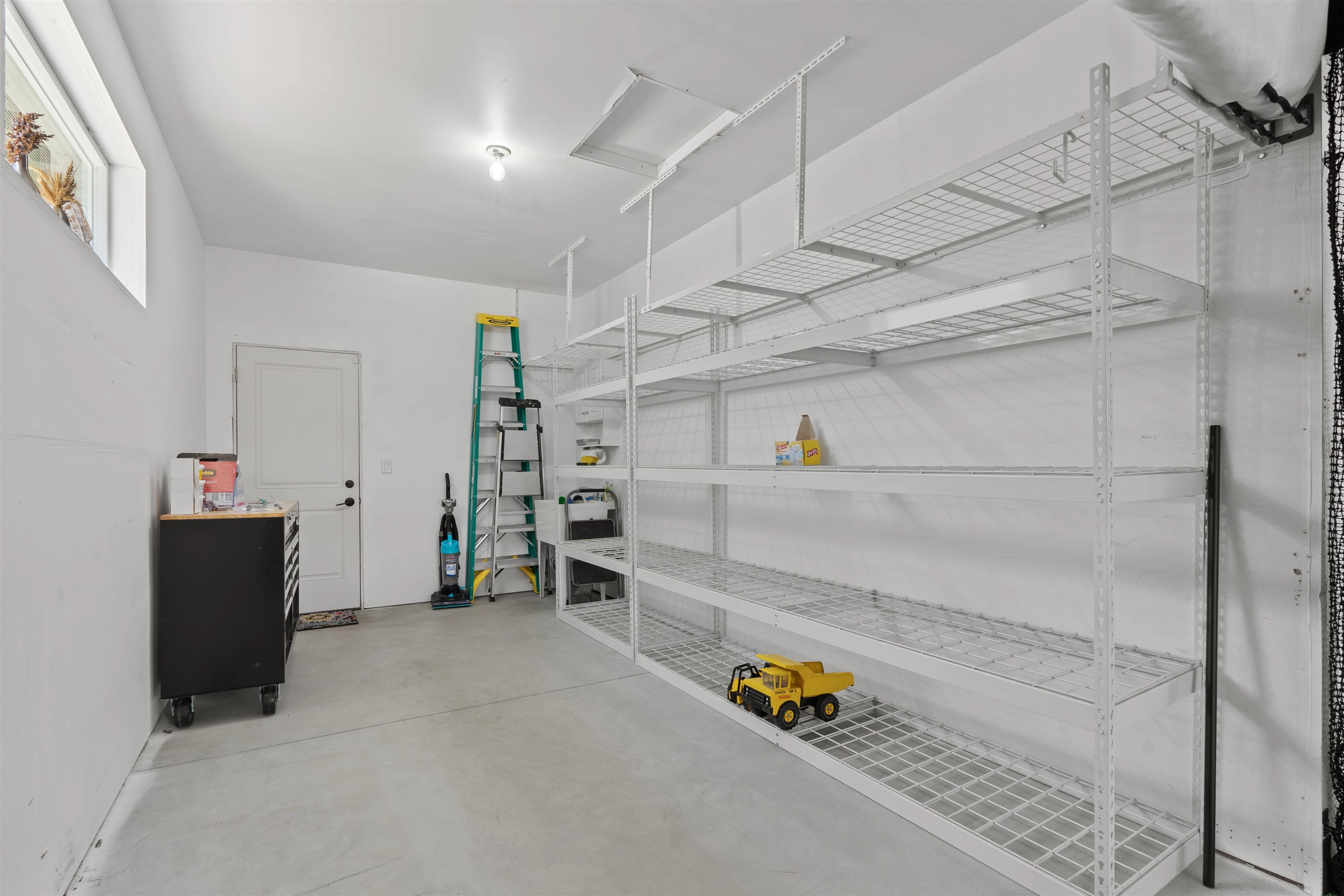 1009 W Siena Peak Dr