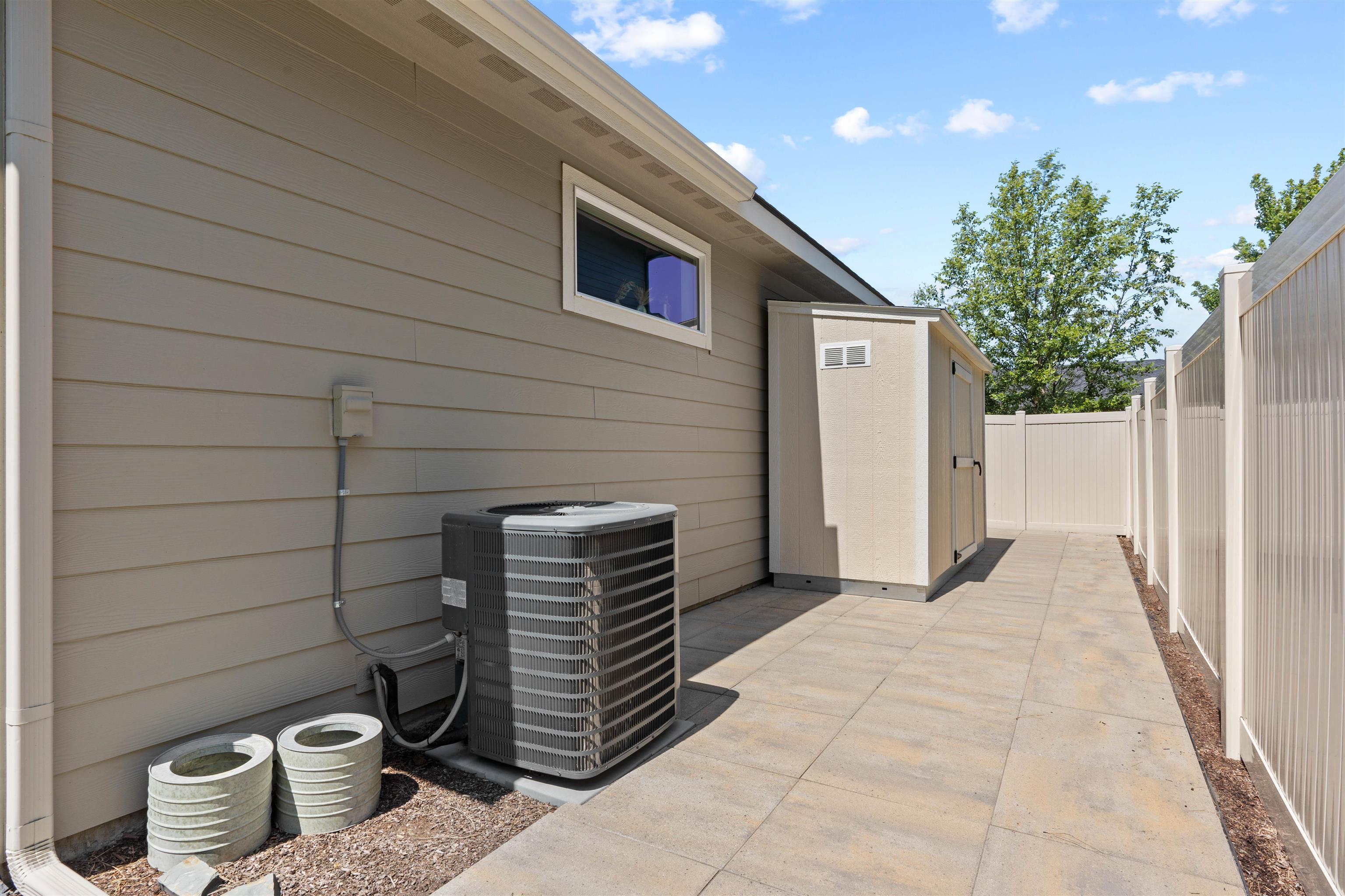 1009 W Siena Peak Dr