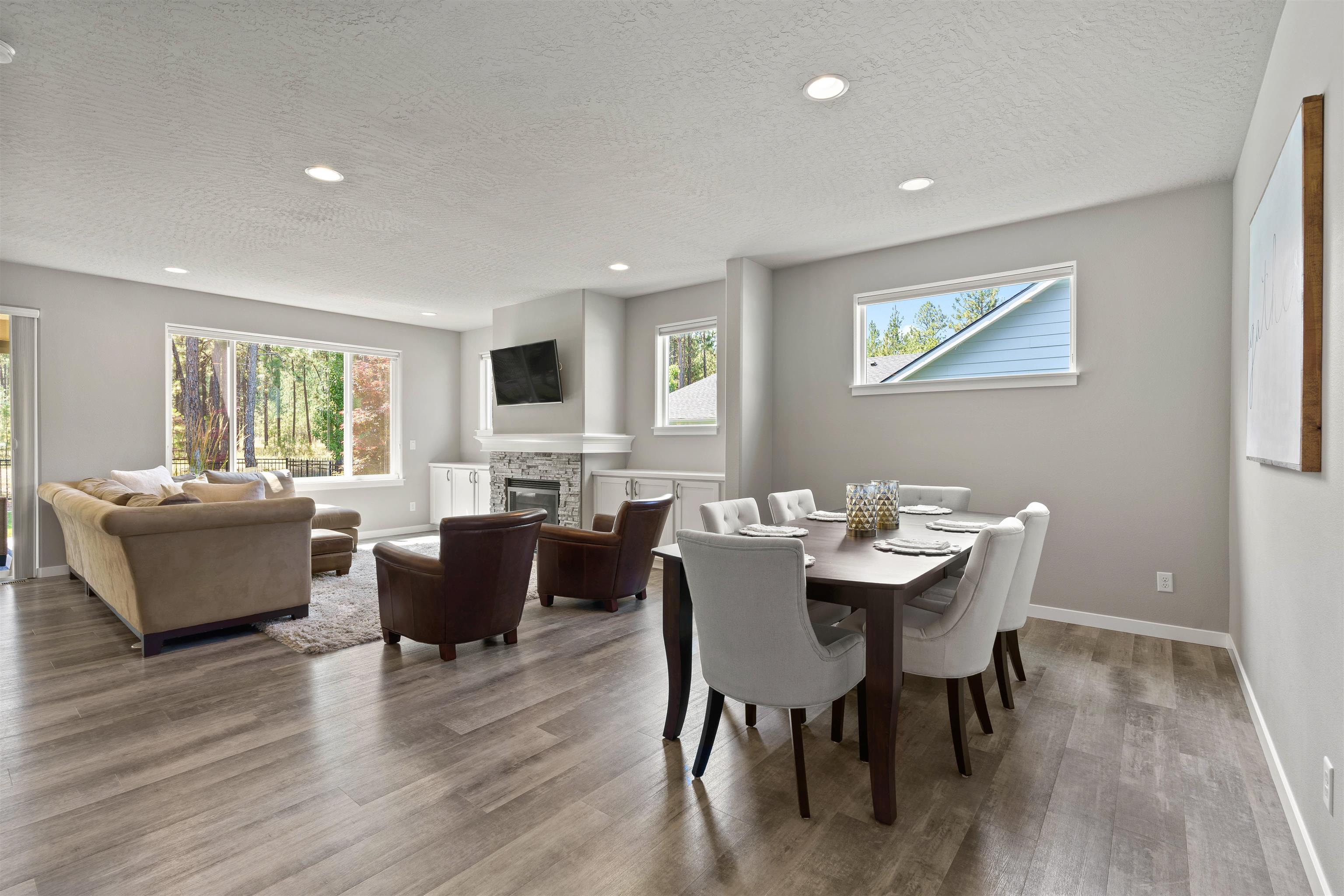 1009 W Siena Peak Dr