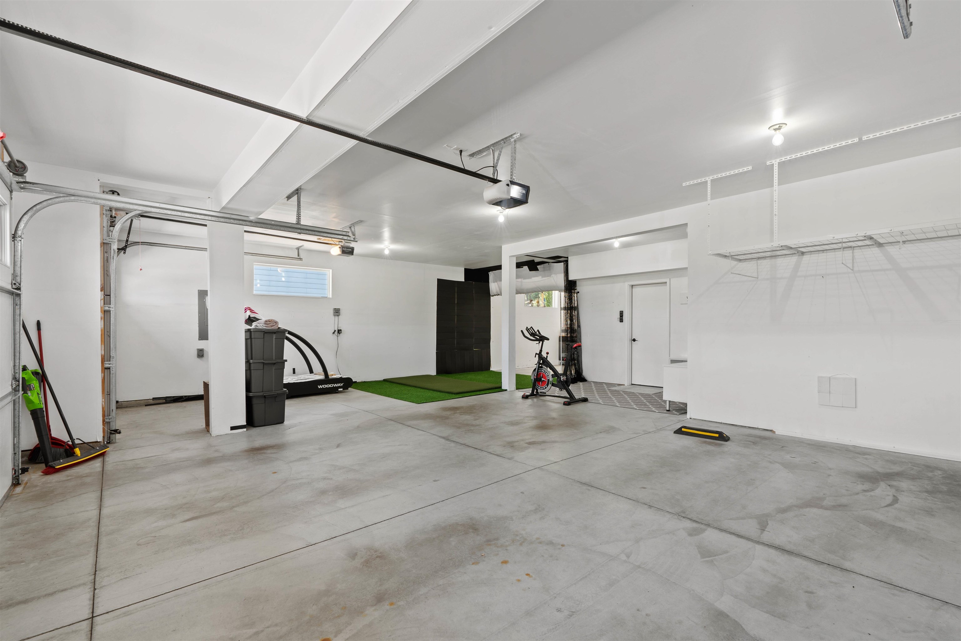 1009 W Siena Peak Dr