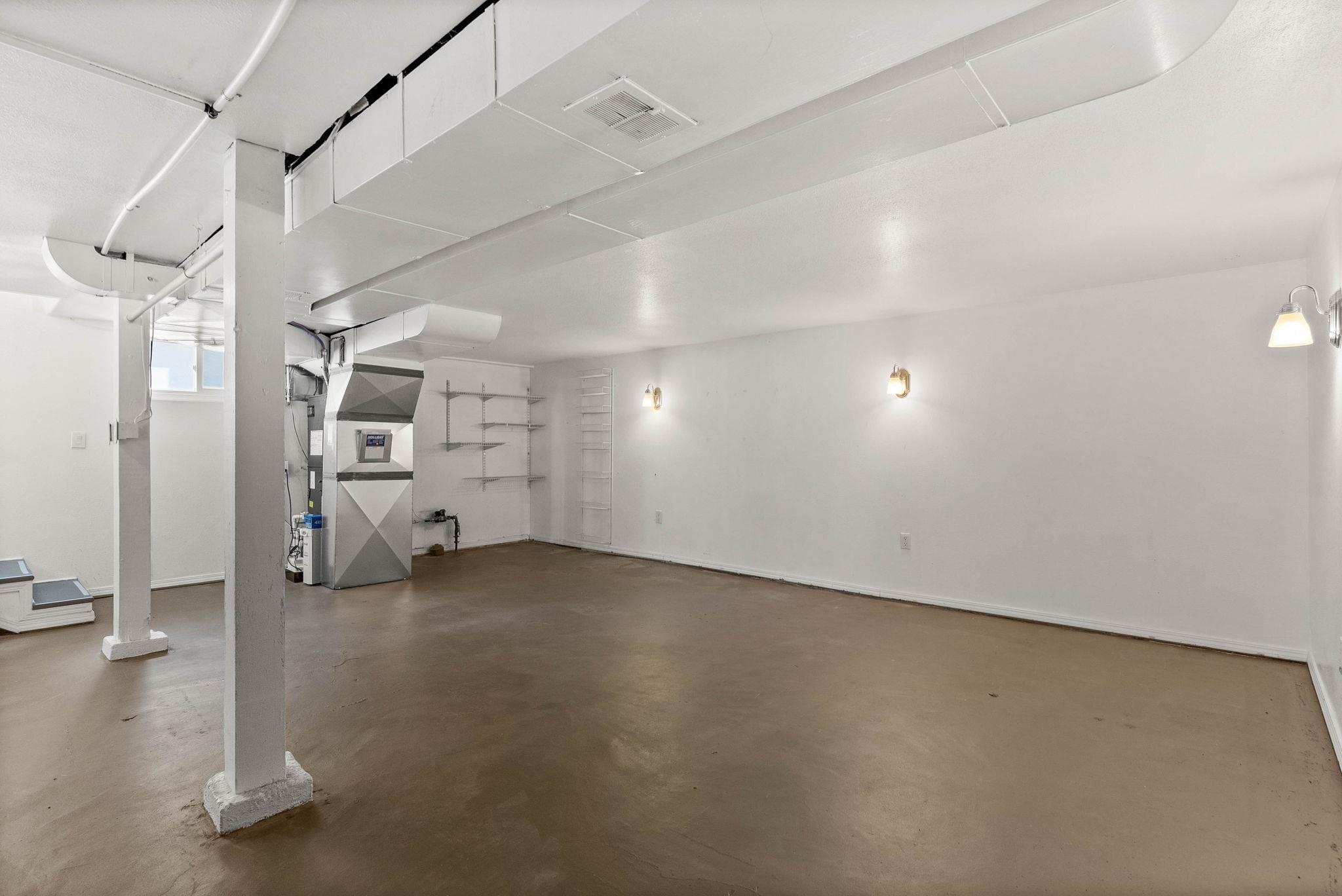 108 W 29TH Ave