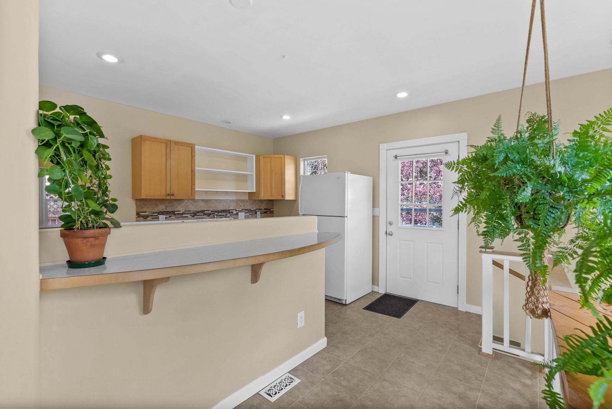108 W 29TH Ave