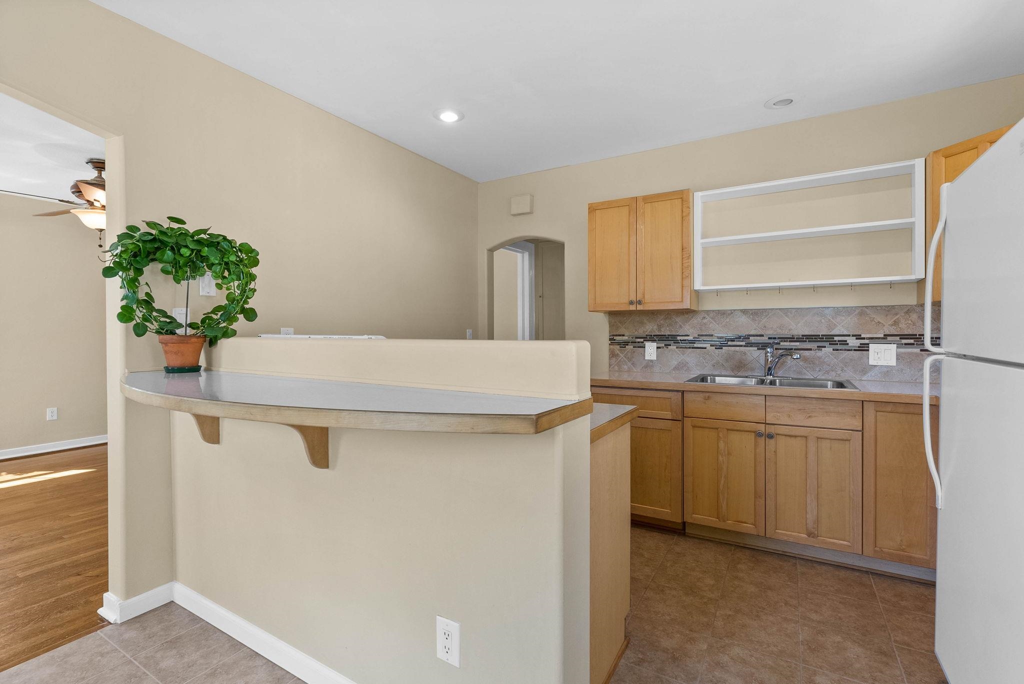 108 W 29TH Ave