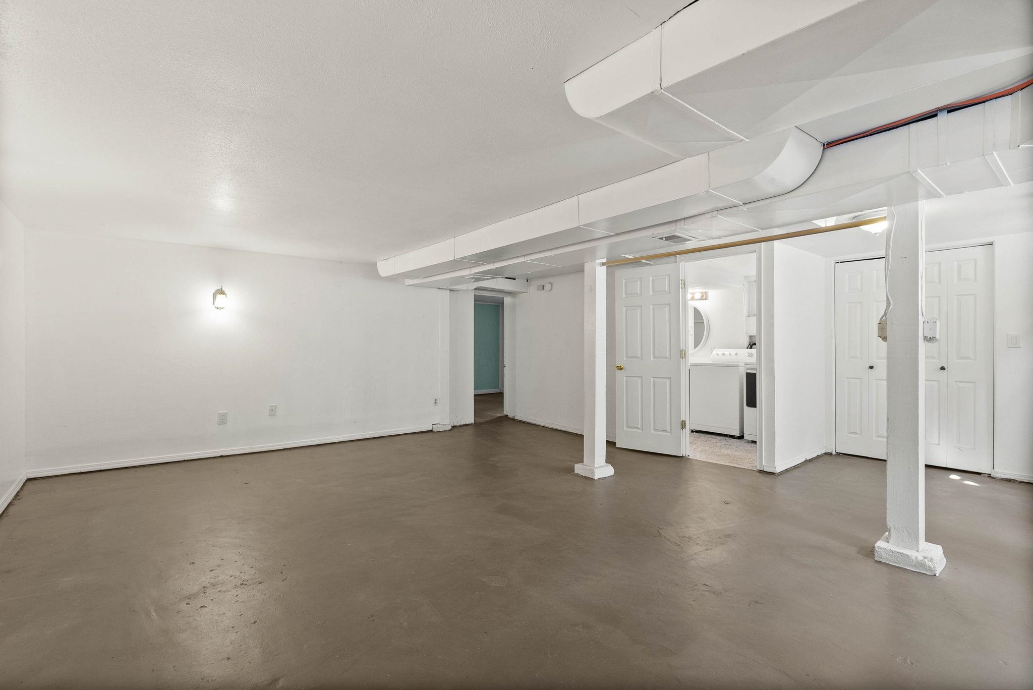 108 W 29TH Ave