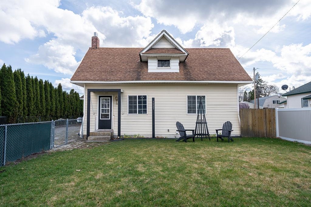 1227 W Alice Ave