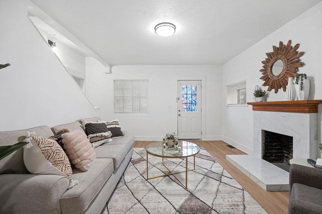 1227 W Alice Ave