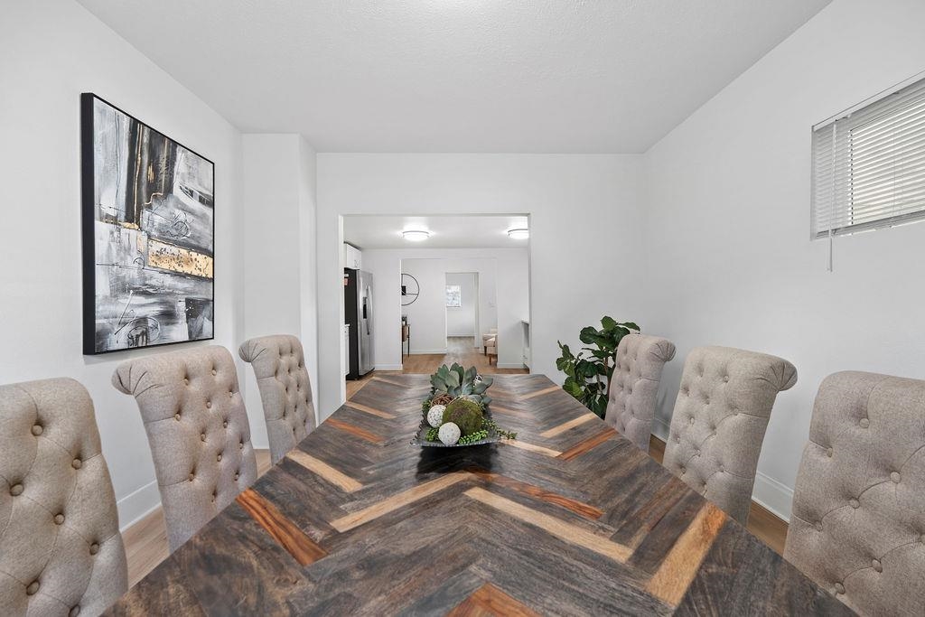 1227 W Alice Ave