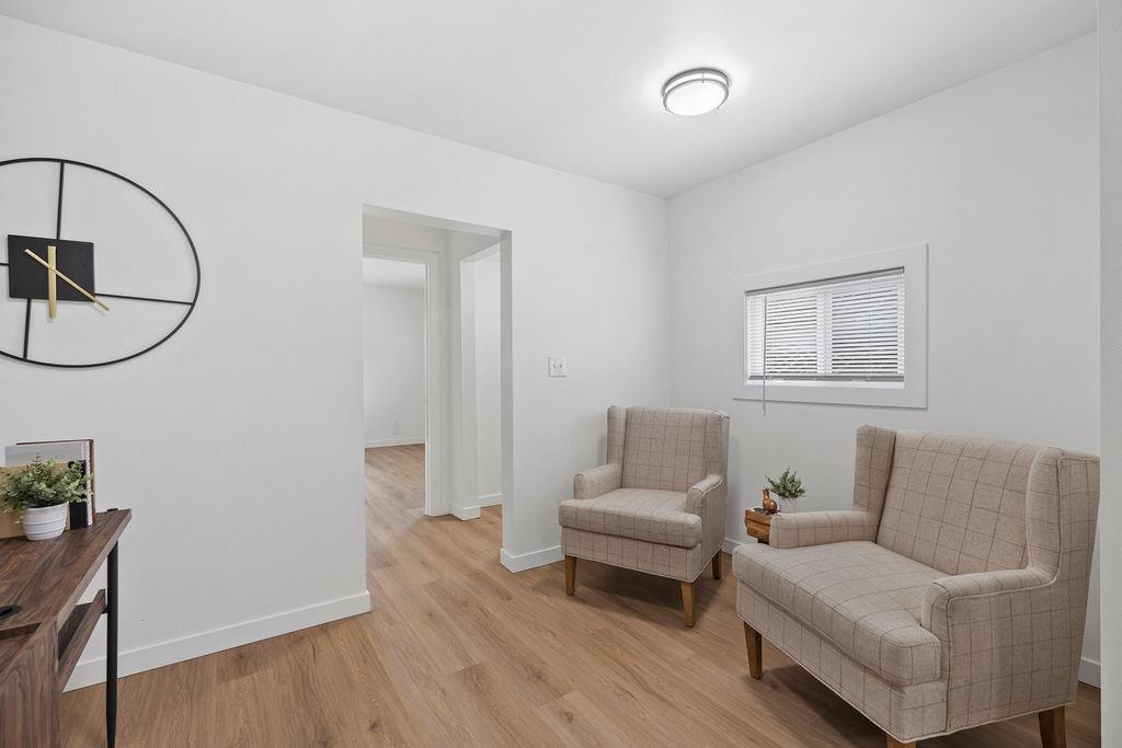 1227 W Alice Ave